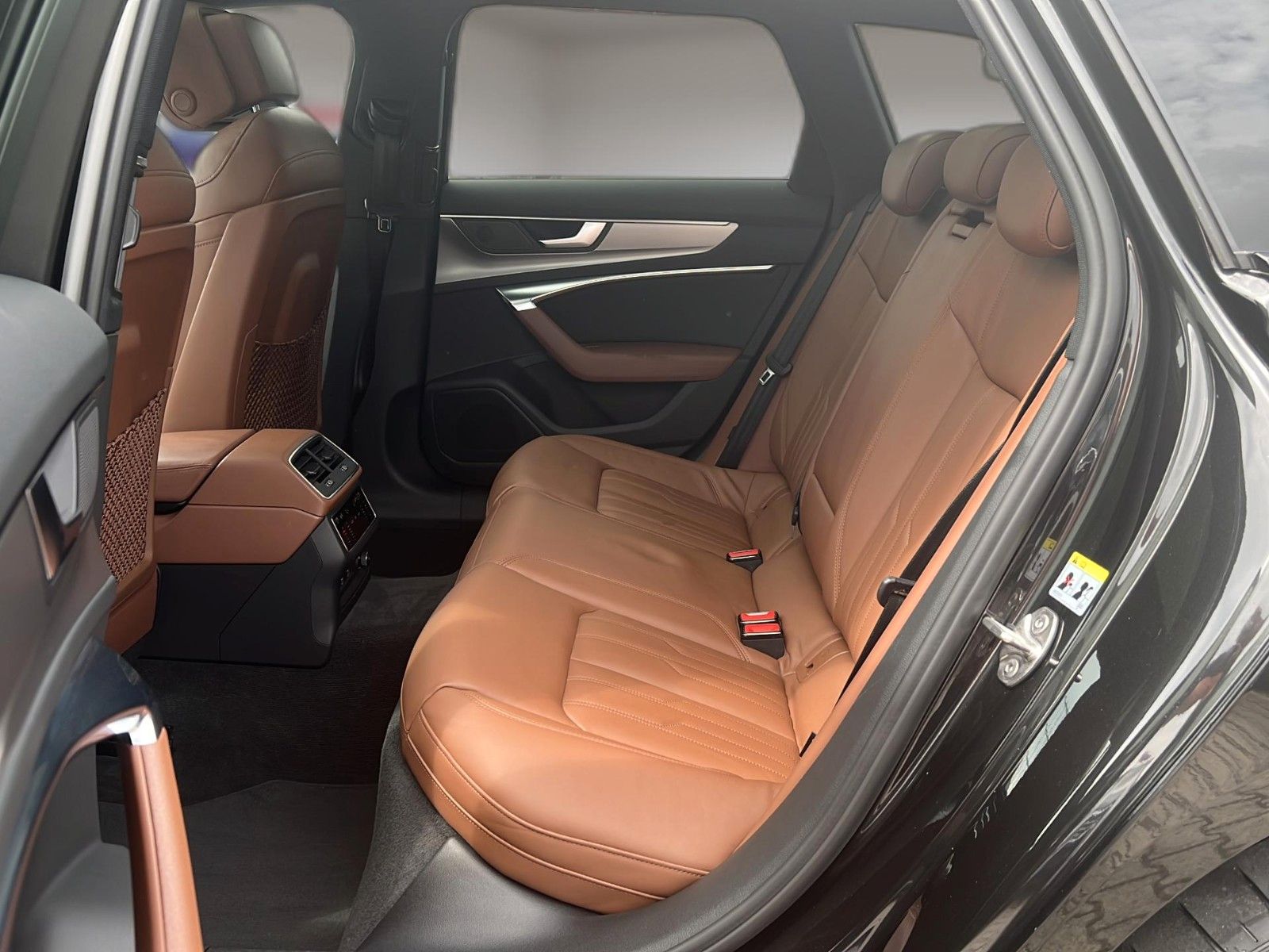 Fahrzeugabbildung Audi A6 Avant 45 TDI quattro S-Line *Black-Style*AHK*