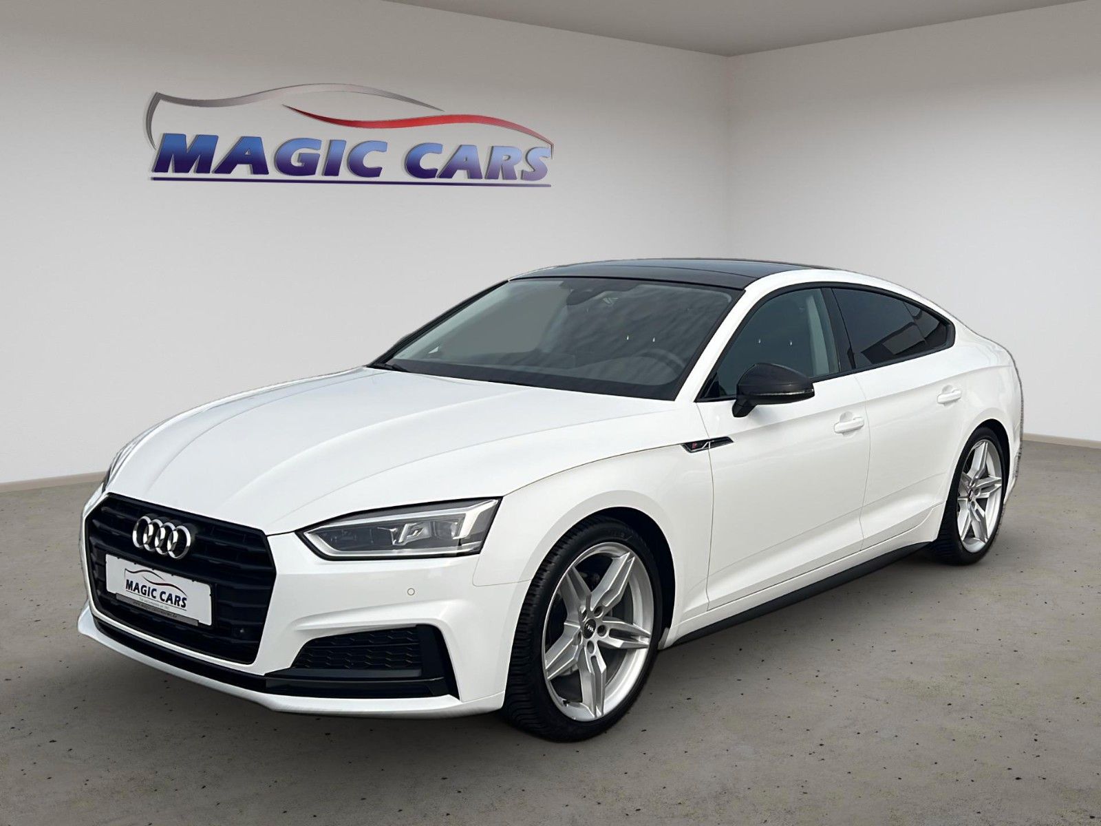 Fahrzeugabbildung Audi A5 Sportback 40TFSI S-Line Black Style*Pano*AHK*