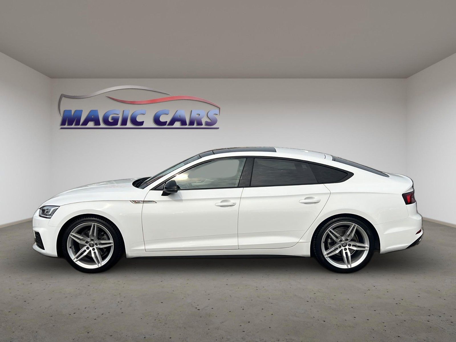 Fahrzeugabbildung Audi A5 Sportback 40TFSI S-Line Black Style*Pano*AHK*