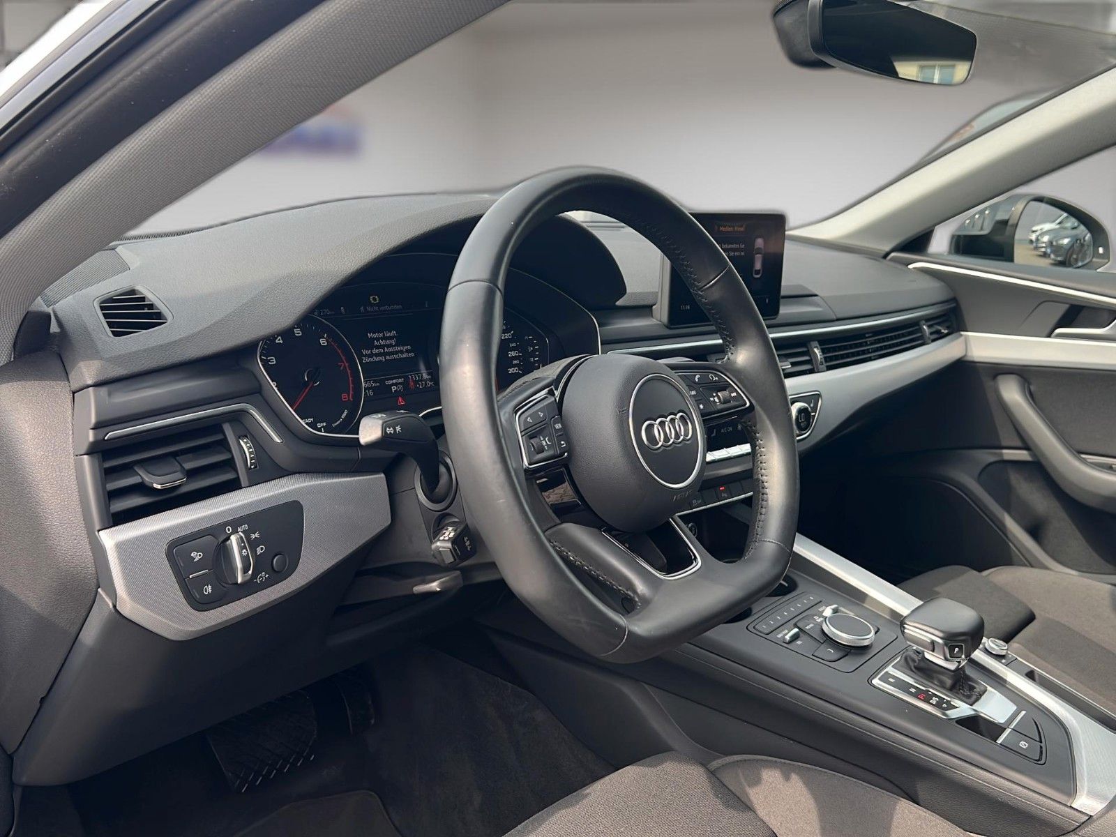 Fahrzeugabbildung Audi A5 Sportback 40TFSI S-Line Black Style*Pano*AHK*