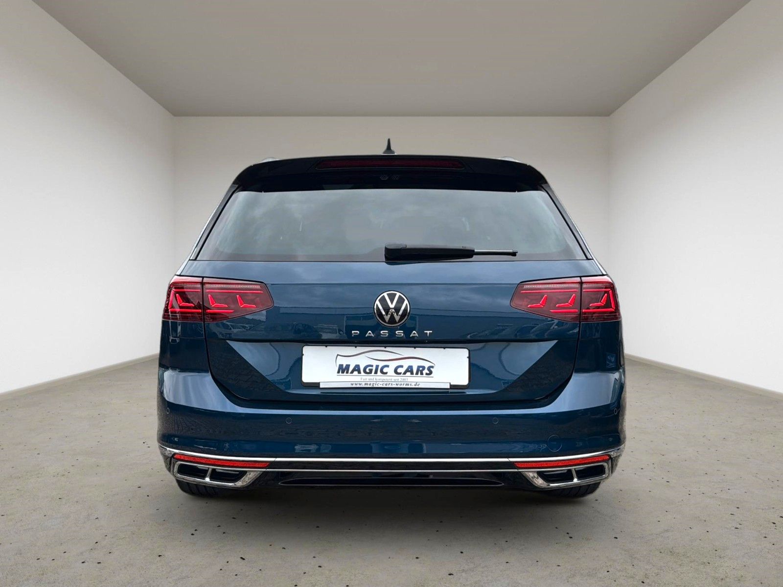 Fahrzeugabbildung Volkswagen Passat Variant 2.0 TDI R-Line *Matrix*Pano*H&K*