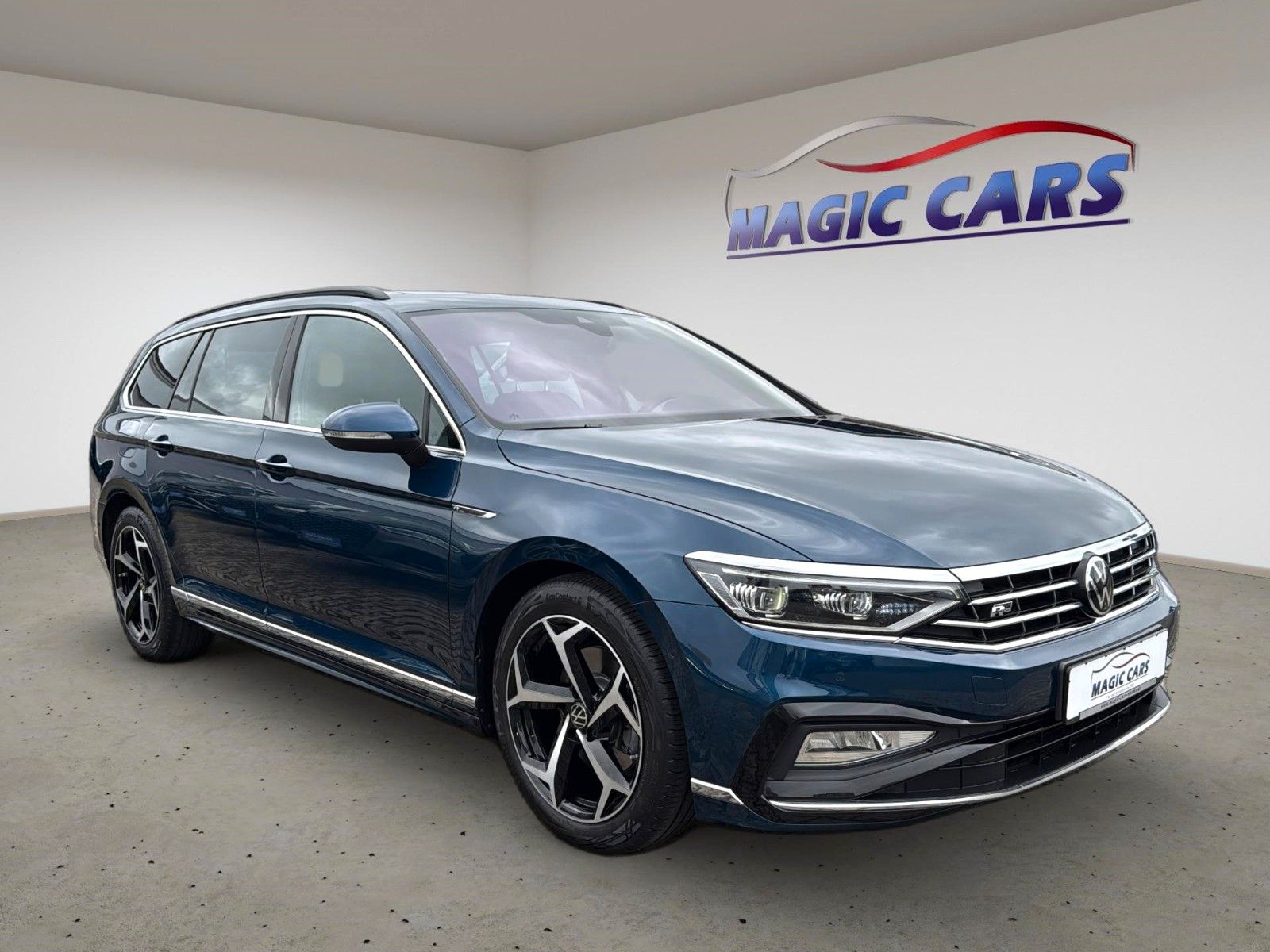 Fahrzeugabbildung Volkswagen Passat Variant 2.0 TDI R-Line *Matrix*Pano*H&K*