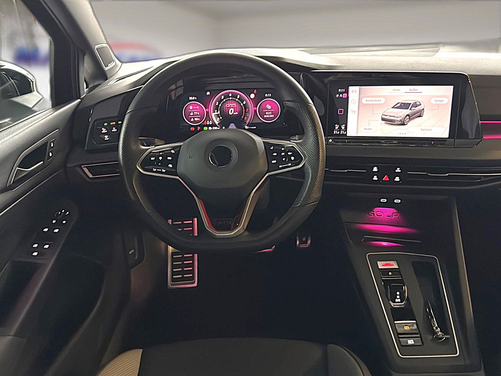 Fahrzeugabbildung Volkswagen Golf VIII Lim. GTI*Black Style*Leder*Memory*H&K*