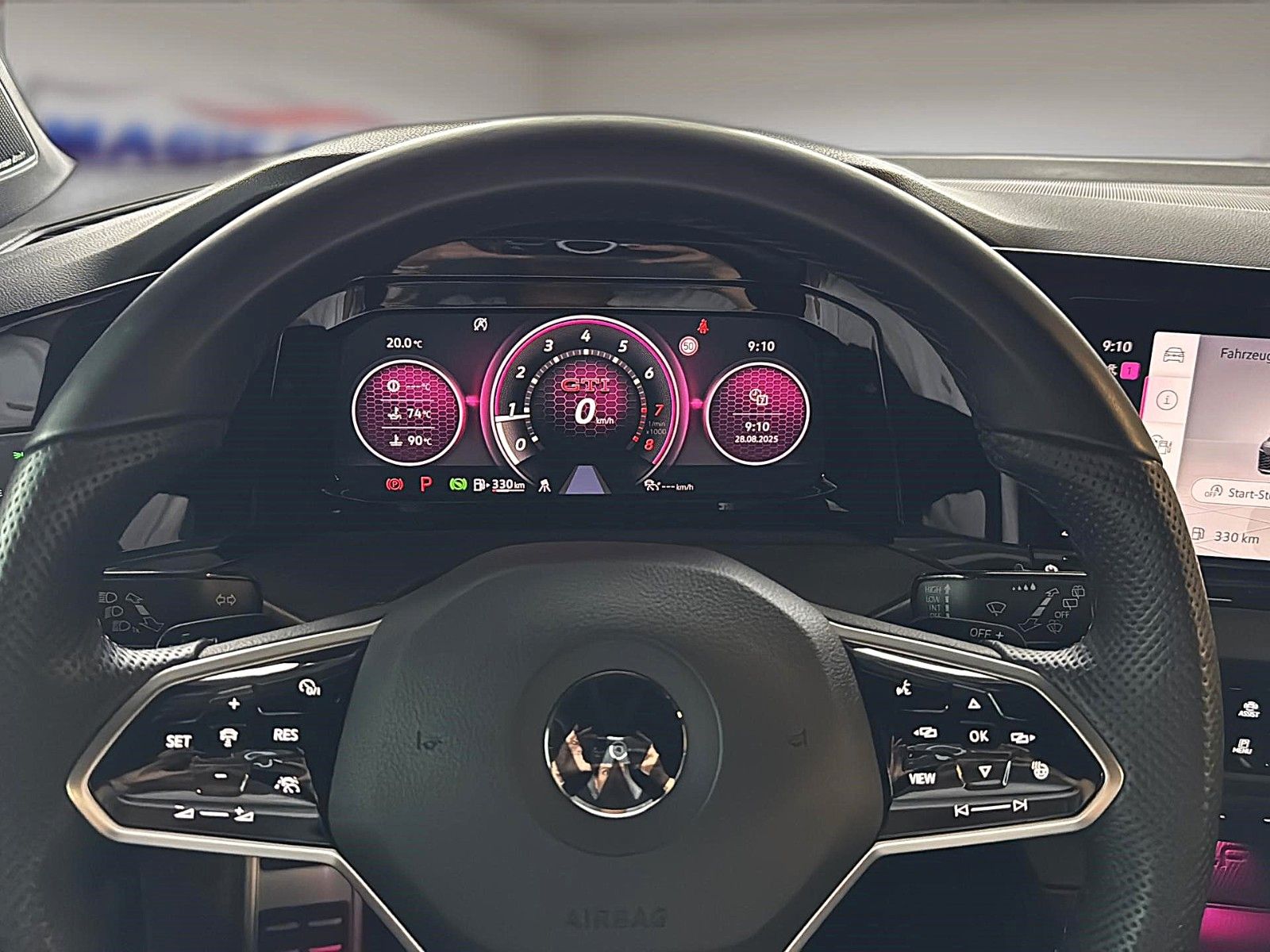 Fahrzeugabbildung Volkswagen Golf VIII Lim. GTI*Black Style*Leder*Memory*H&K*