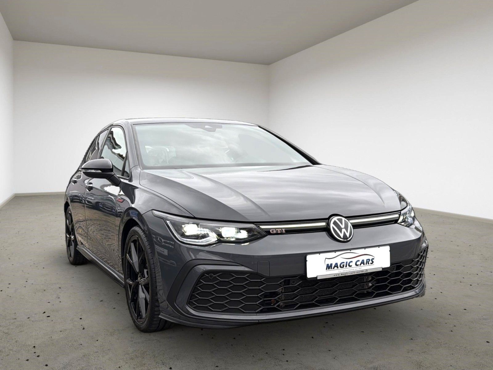 Fahrzeugabbildung Volkswagen Golf VIII Lim. GTI*Black Style*Leder*Memory*H&K*