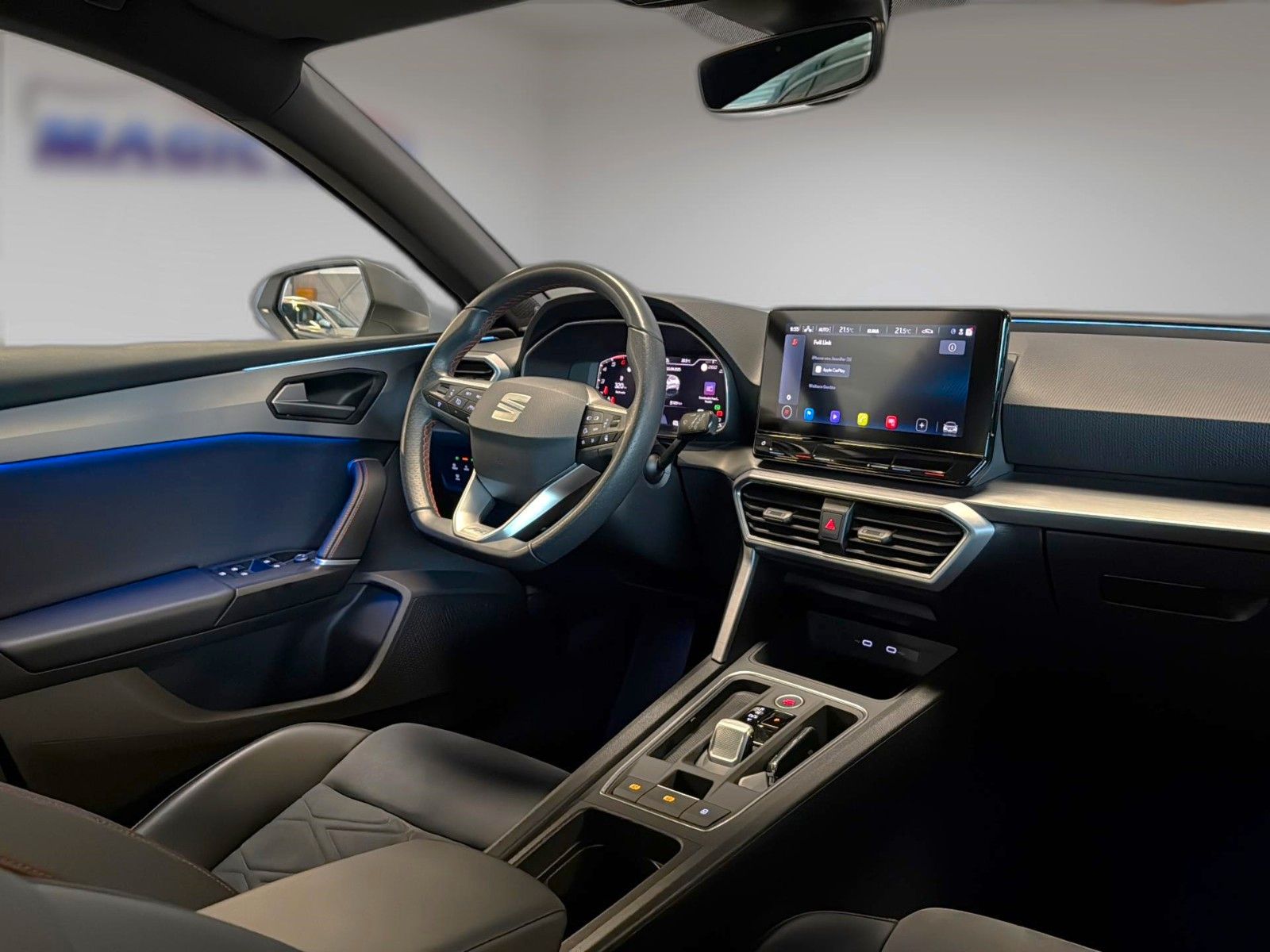 Fahrzeugabbildung SEAT Leon FR 2.0 TDI*Pano-Dach*Beats*DAB*Leder*Memory