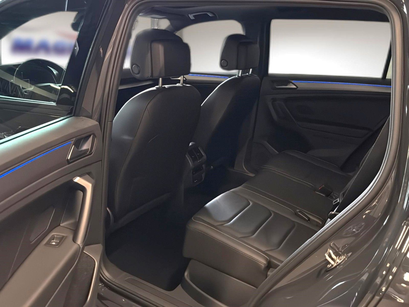 Fahrzeugabbildung SEAT Tarraco FR 4Drive*Pano-Dach*AHK*Leder*Drive*Cam.