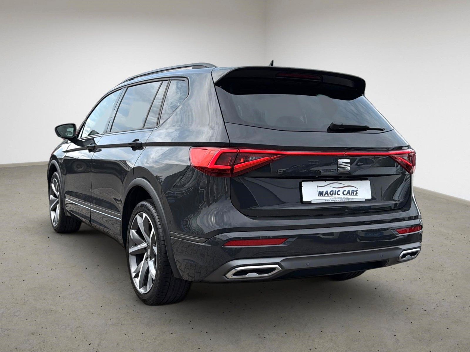 Fahrzeugabbildung SEAT Tarraco FR 4Drive*Pano-Dach*AHK*Leder*Drive*Cam.