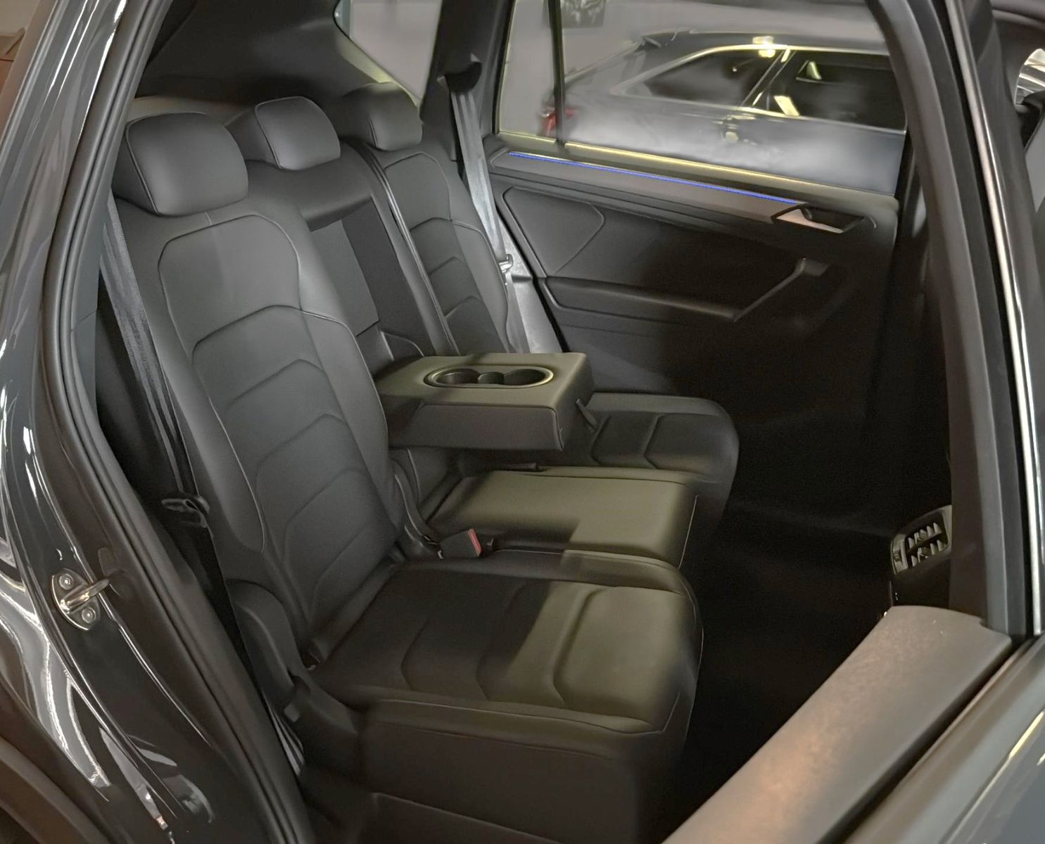 Fahrzeugabbildung SEAT Tarraco FR 4Drive*Pano-Dach*AHK*Leder*Drive*Cam.