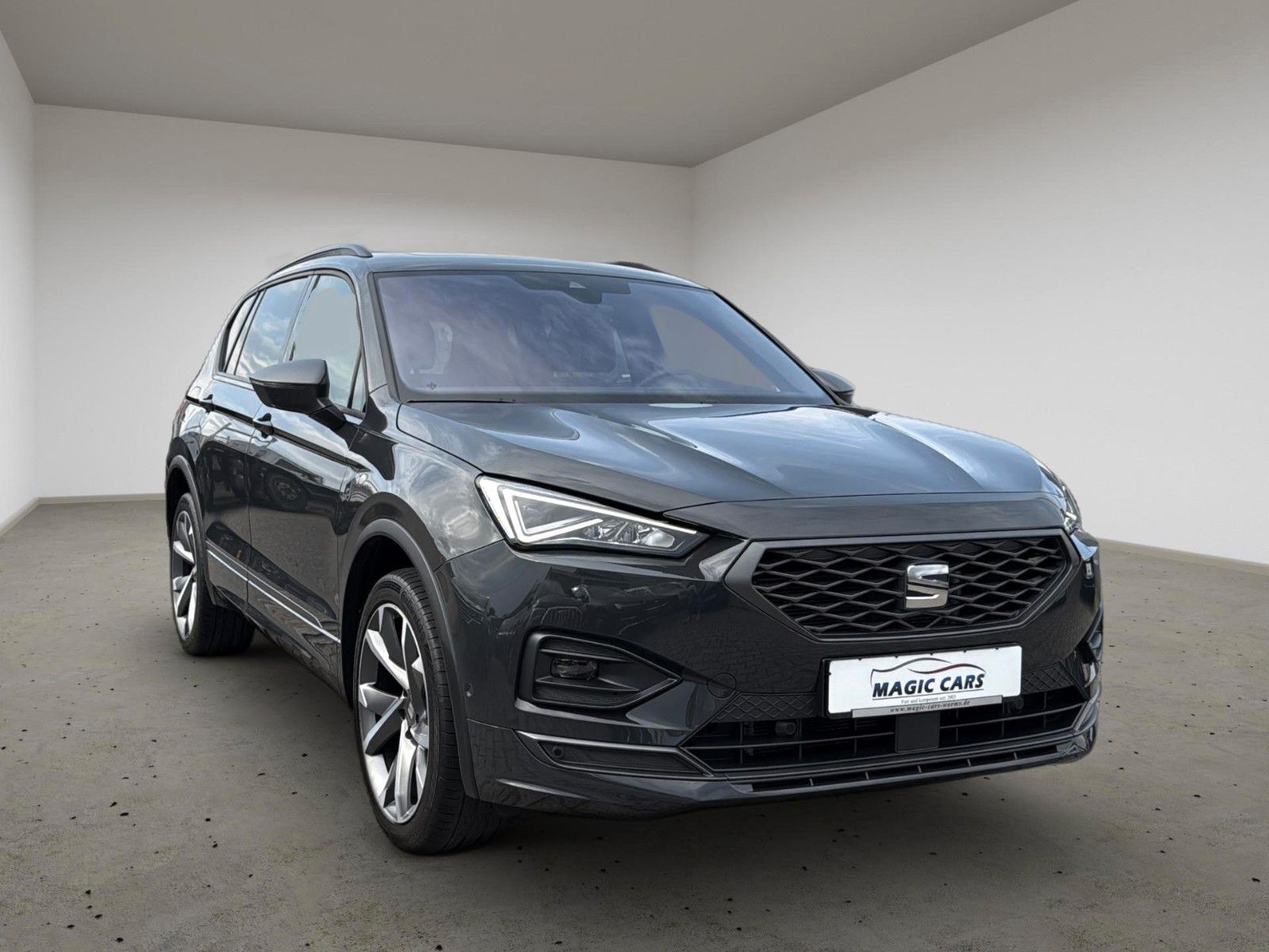 Fahrzeugabbildung SEAT Tarraco FR 4Drive*Pano-Dach*AHK*Leder*Drive*Cam.