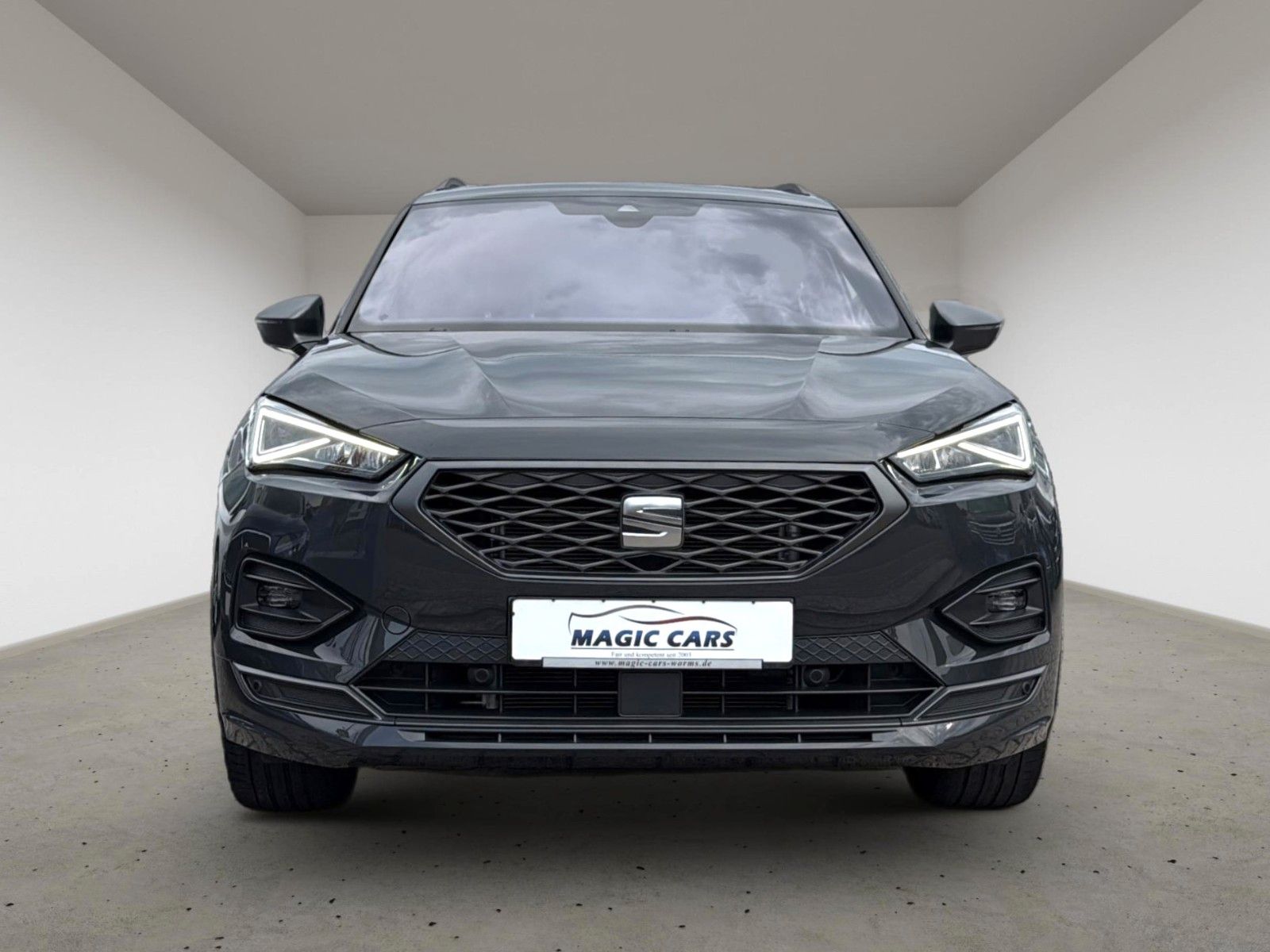 Fahrzeugabbildung SEAT Tarraco FR 4Drive*Pano-Dach*AHK*Leder*Drive*Cam.