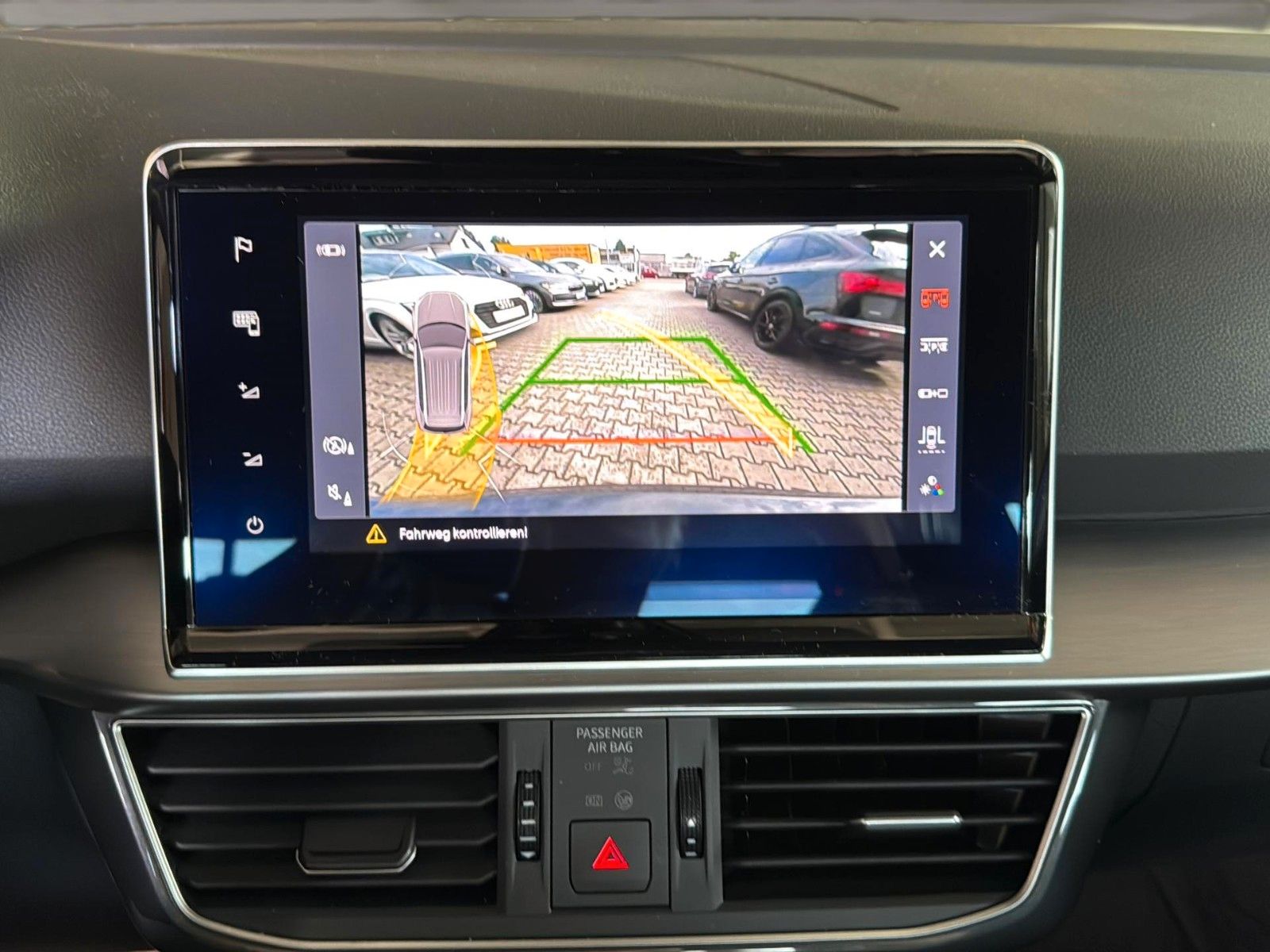 Fahrzeugabbildung SEAT Tarraco FR 4Drive*Pano-Dach*AHK*Leder*Drive*Cam.