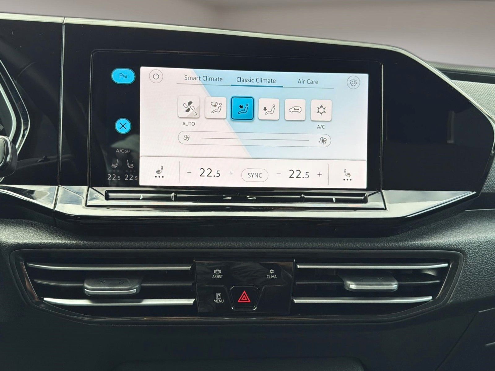 Fahrzeugabbildung Volkswagen Caddy 2.0 TDI Move *5Sitzer*Pano*AHK*LED*Virtual