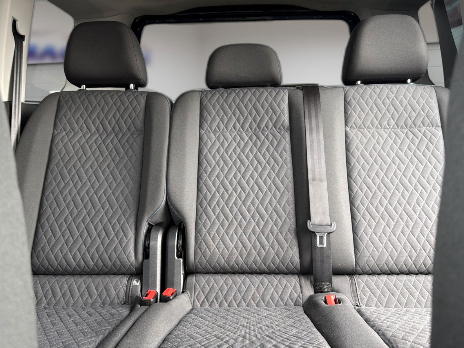 Fahrzeugabbildung Volkswagen Caddy 2.0 TDI Move *5Sitzer*Pano*AHK*LED*Virtual