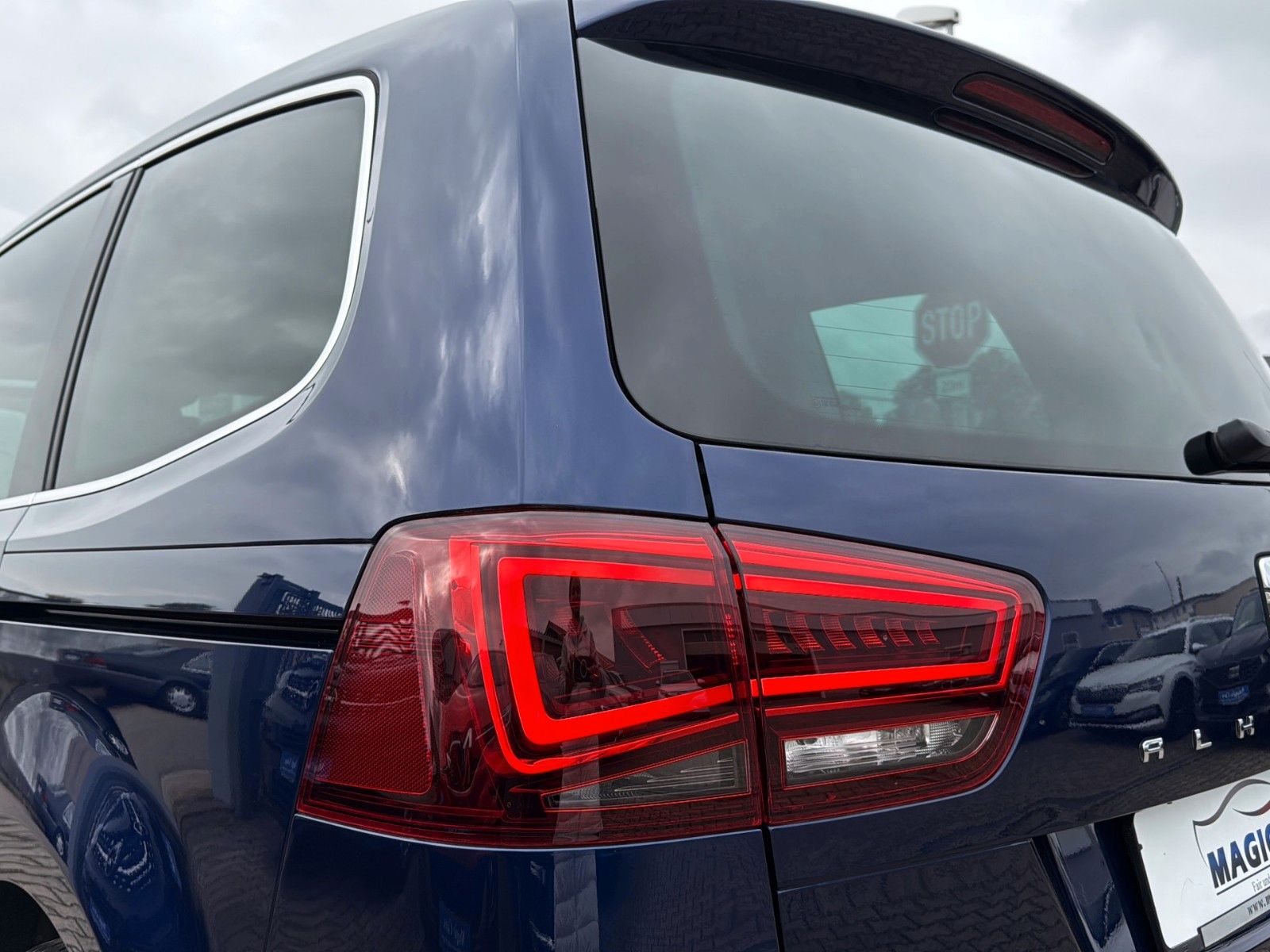 Fahrzeugabbildung SEAT Alhambra 1.4 TSI DSG XCELLENCE *Stand*AHK*Leder*