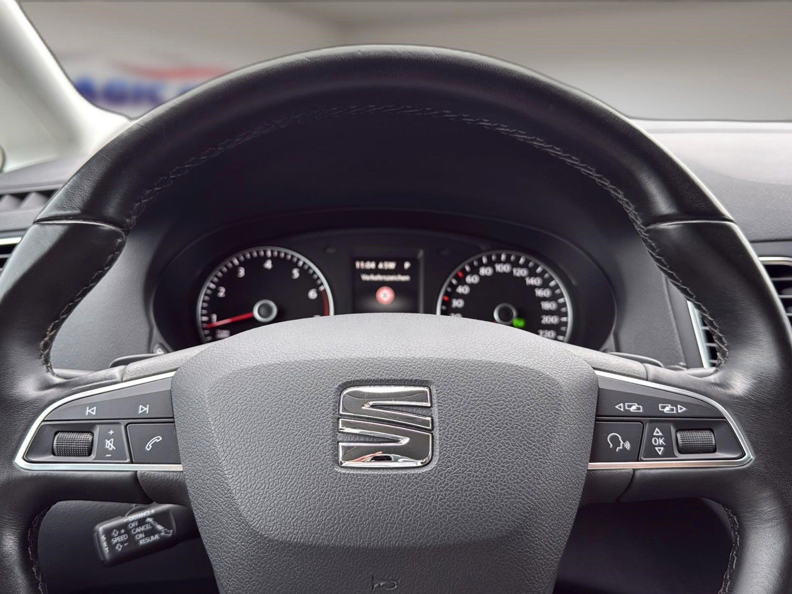 Fahrzeugabbildung SEAT Alhambra 1.4 TSI DSG XCELLENCE *Stand*AHK*Leder*