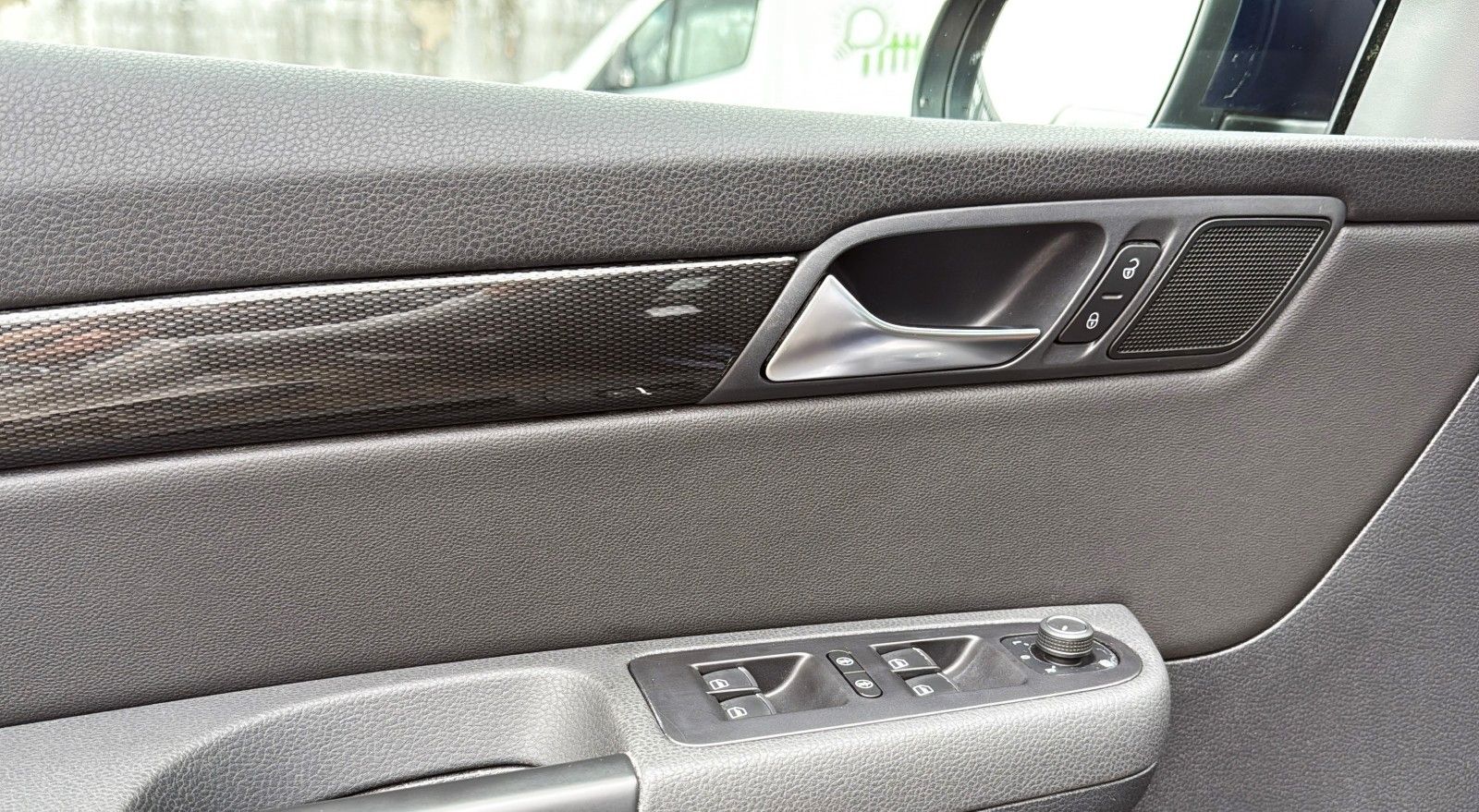 Fahrzeugabbildung SEAT Alhambra 1.4 TSI DSG XCELLENCE *Stand*AHK*Leder*