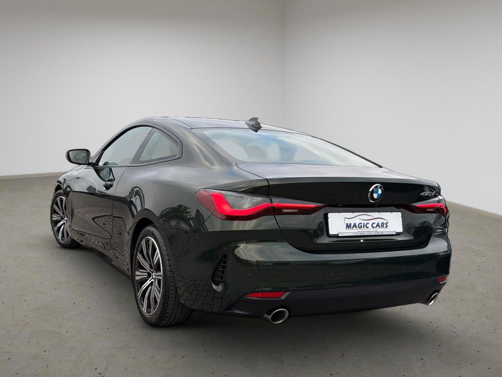 Fahrzeugabbildung BMW 420 d Coupe*Aut.*San Remo Grün*Leder Beige*H&K*