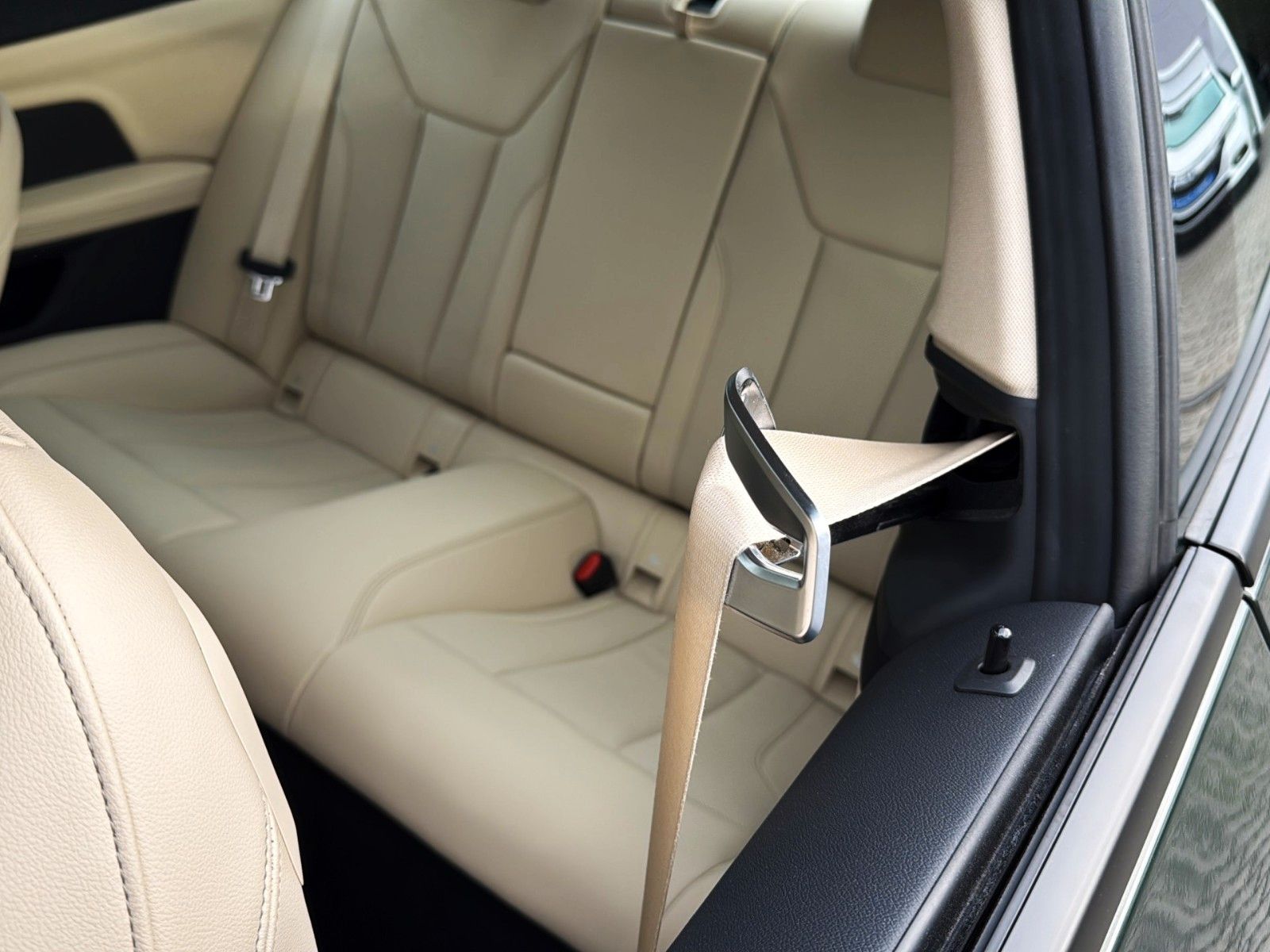 Fahrzeugabbildung BMW 420 d Coupe*Aut.*San Remo Grün*Leder Beige*H&K*