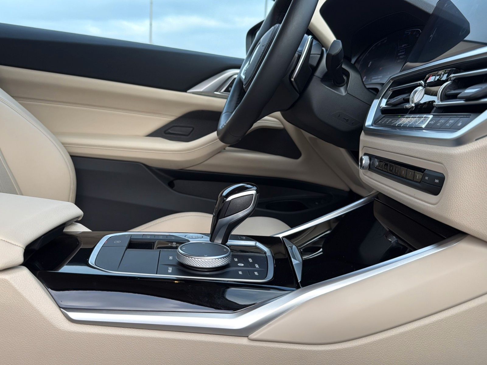 Fahrzeugabbildung BMW 420 d Coupe*Aut.*San Remo Grün*Leder Beige*H&K*