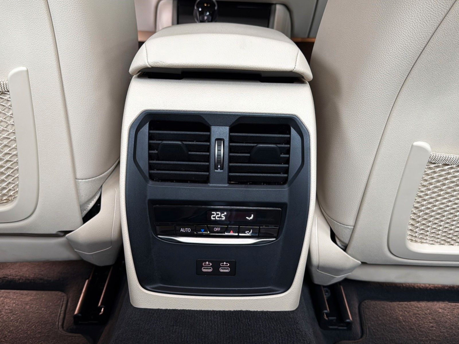 Fahrzeugabbildung BMW 420 d Coupe*Aut.*San Remo Grün*Leder Beige*H&K*