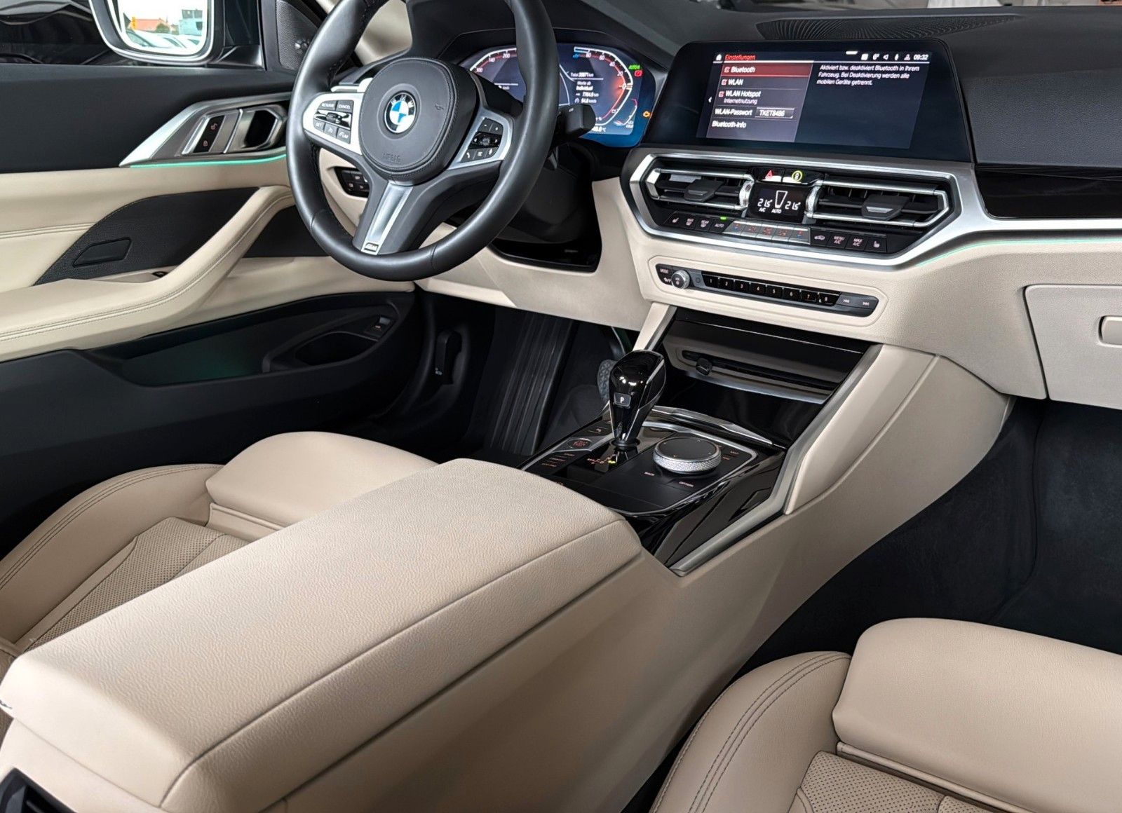 Fahrzeugabbildung BMW 420 d Coupe*Aut.*San Remo Grün*Leder Beige*H&K*