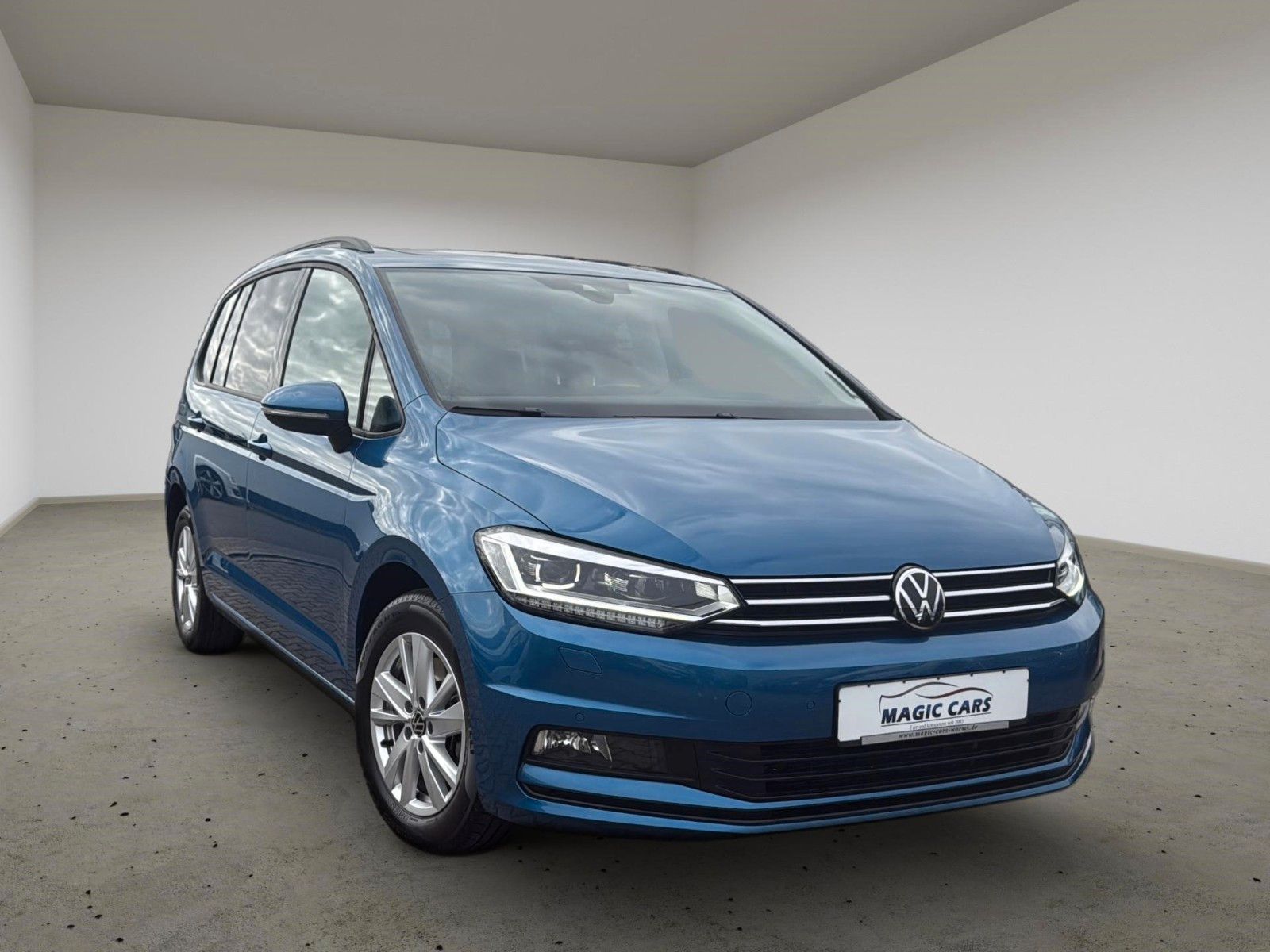 Fahrzeugabbildung Volkswagen Touran 2.0 TDI DSG Comfortline*Pano*Stand*7Sitze