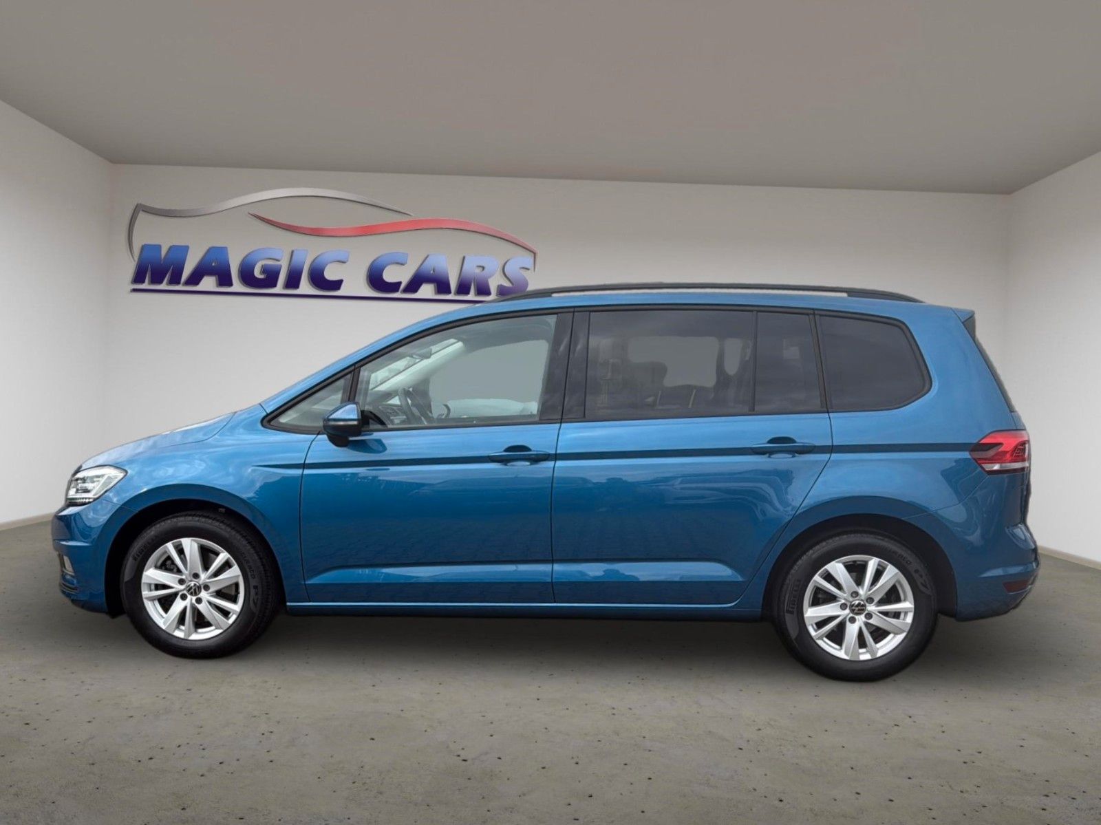 Fahrzeugabbildung Volkswagen Touran 2.0 TDI DSG Comfortline*Pano*Stand*7Sitze