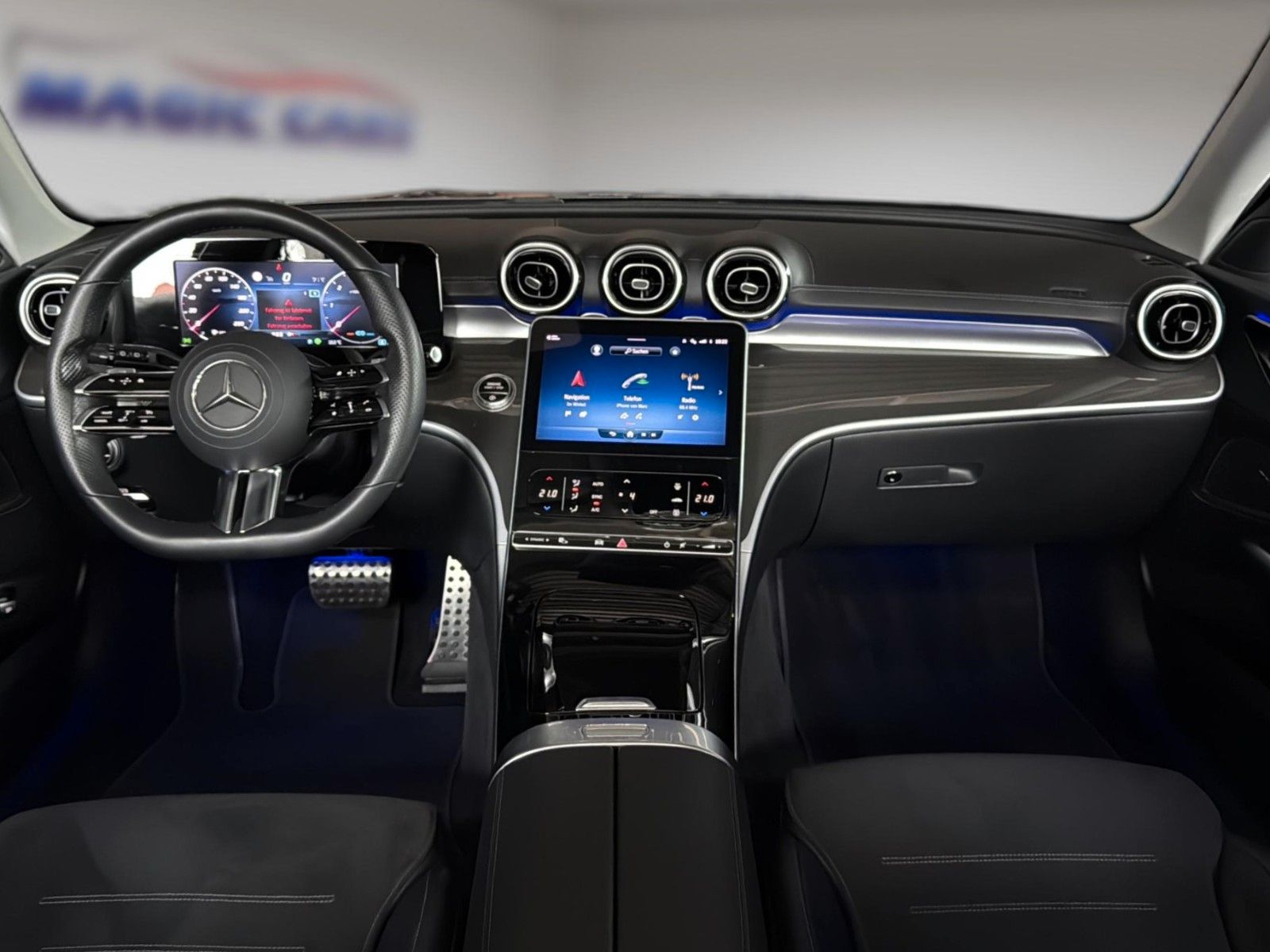 Fahrzeugabbildung Mercedes-Benz C 220 d T 9G-TRONIC AMG Line *LED*Pano*19Zoll*