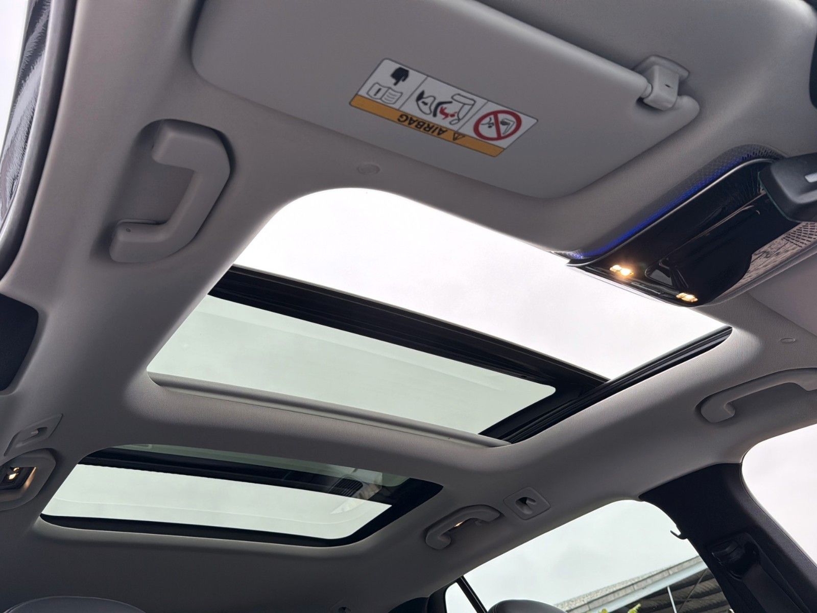 Fahrzeugabbildung Mercedes-Benz C 220 d T 9G-TRONIC AMG Line *LED*Pano*19Zoll*