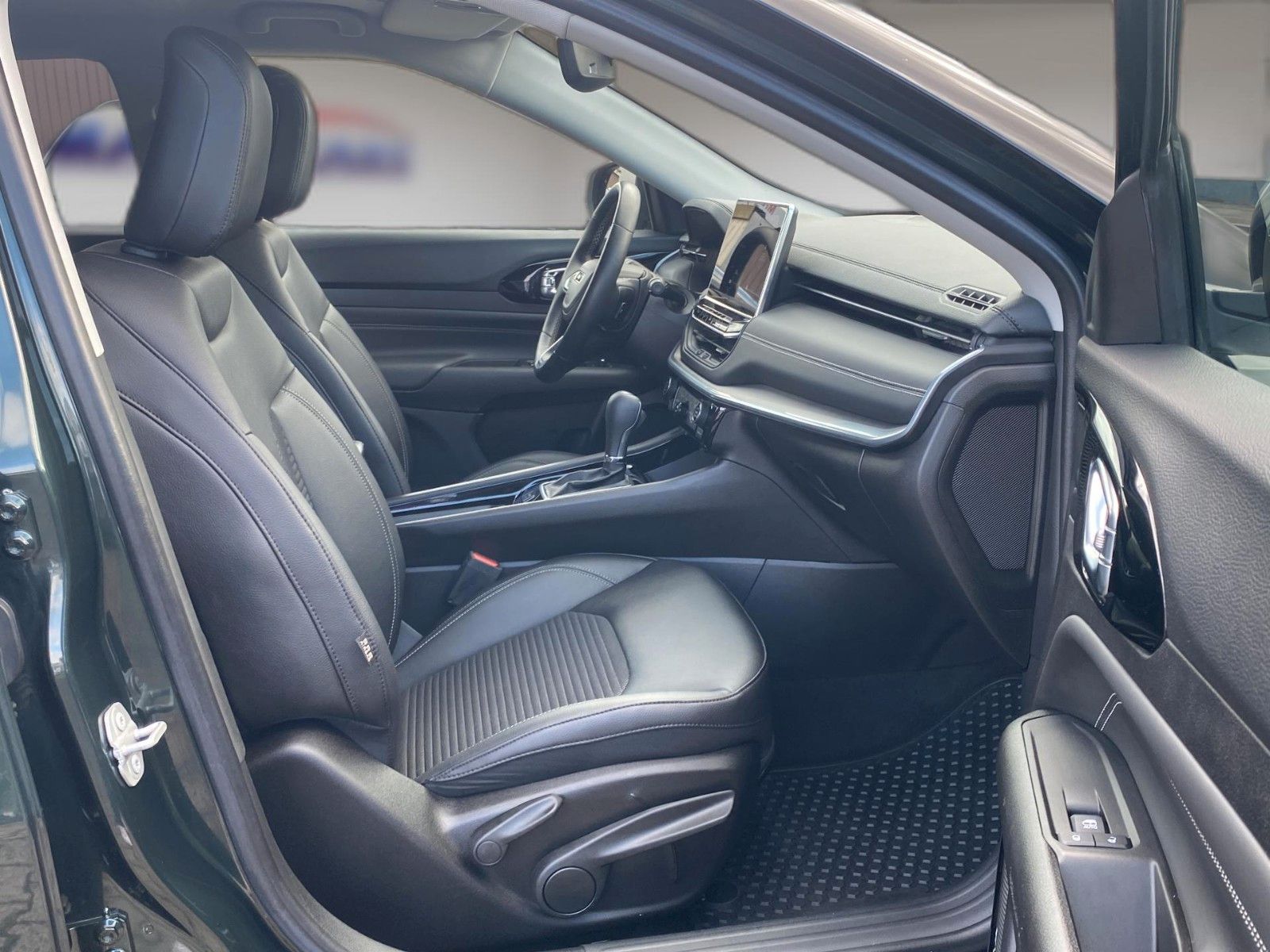 Fahrzeugabbildung Jeep Compass 1.3 GSE T4 Automatik Limited *LED*360°*