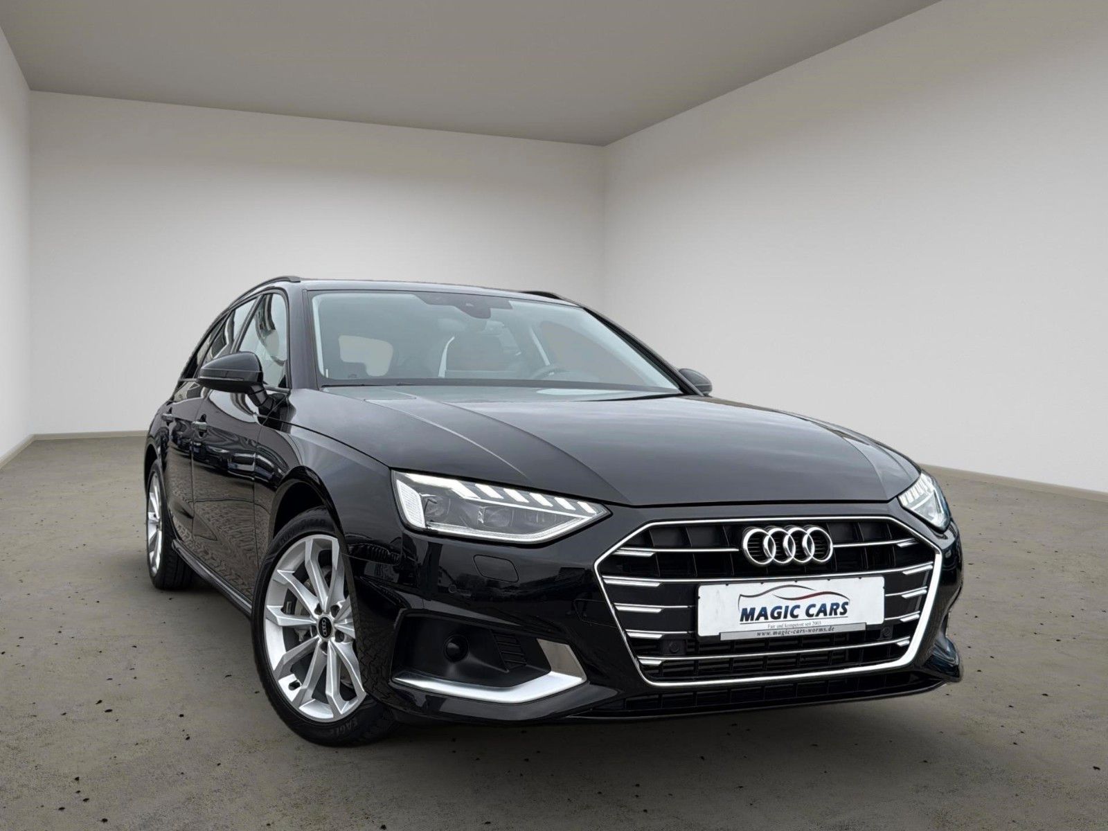 Fahrzeugabbildung Audi A4 Avant 40 TFSI advanced *Pano*Matrix*Virtual*