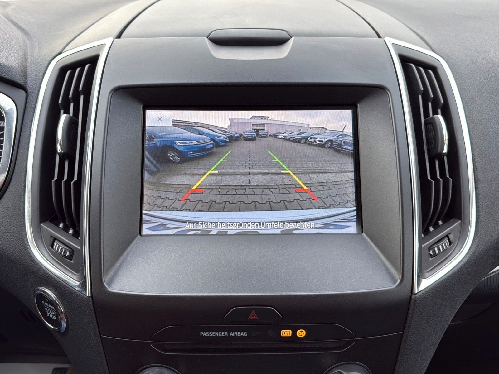 Fahrzeugabbildung Ford S-Max 2.0 EcoBlue Aut. TITANIUM *Pano*Ambiente*