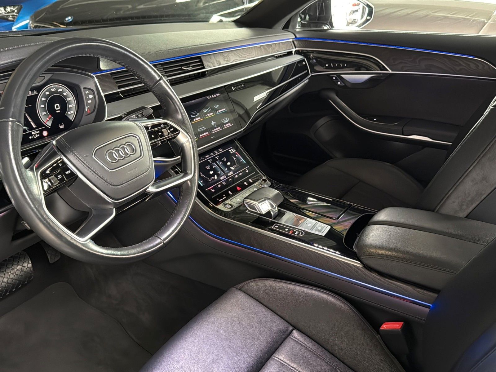 Fahrzeugabbildung Audi A8 50 TDI quattro*Pano*Luft*Softclose*B&O*360