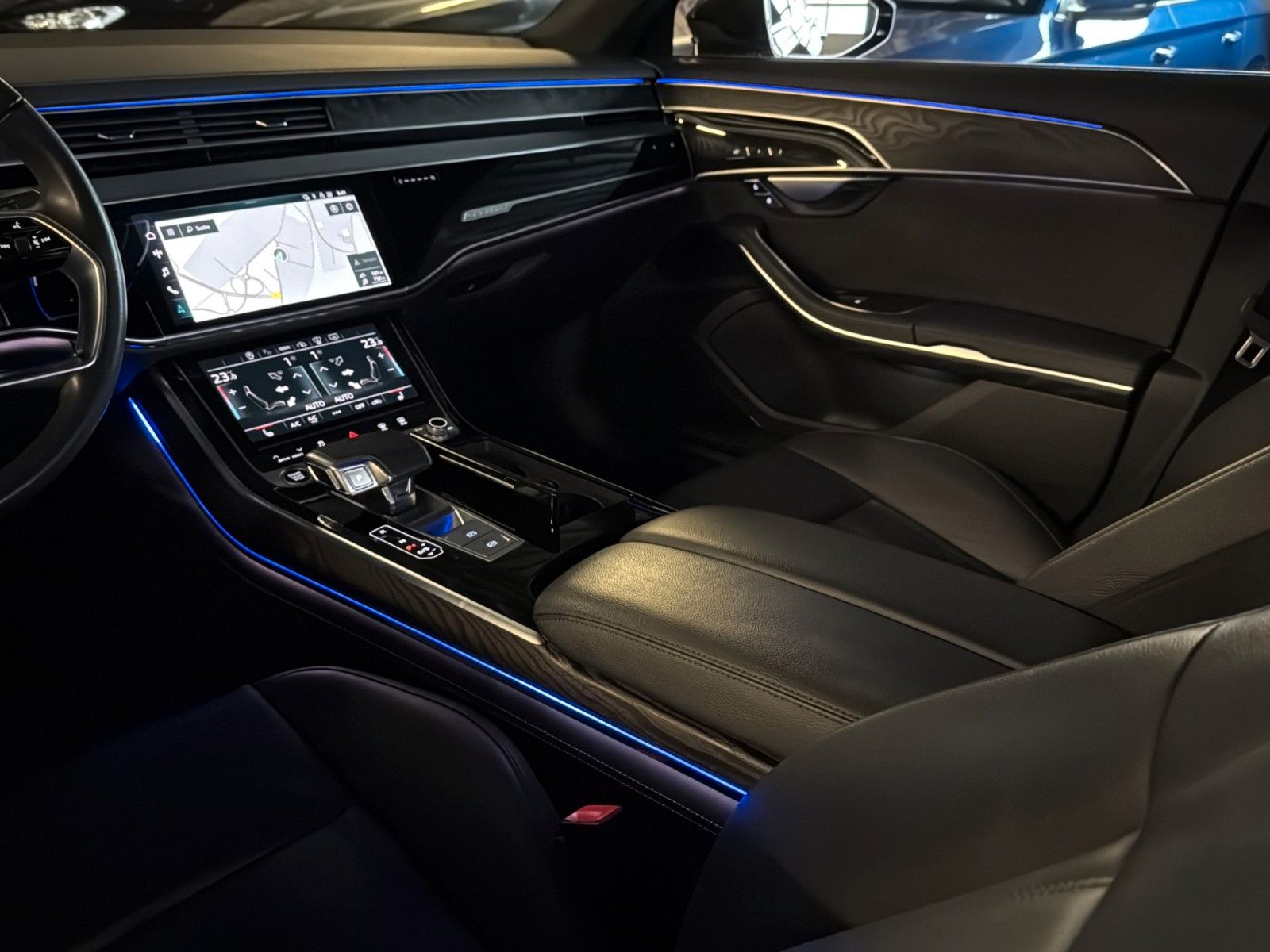 Fahrzeugabbildung Audi A8 50 TDI quattro*Pano*Luft*Softclose*B&O*360