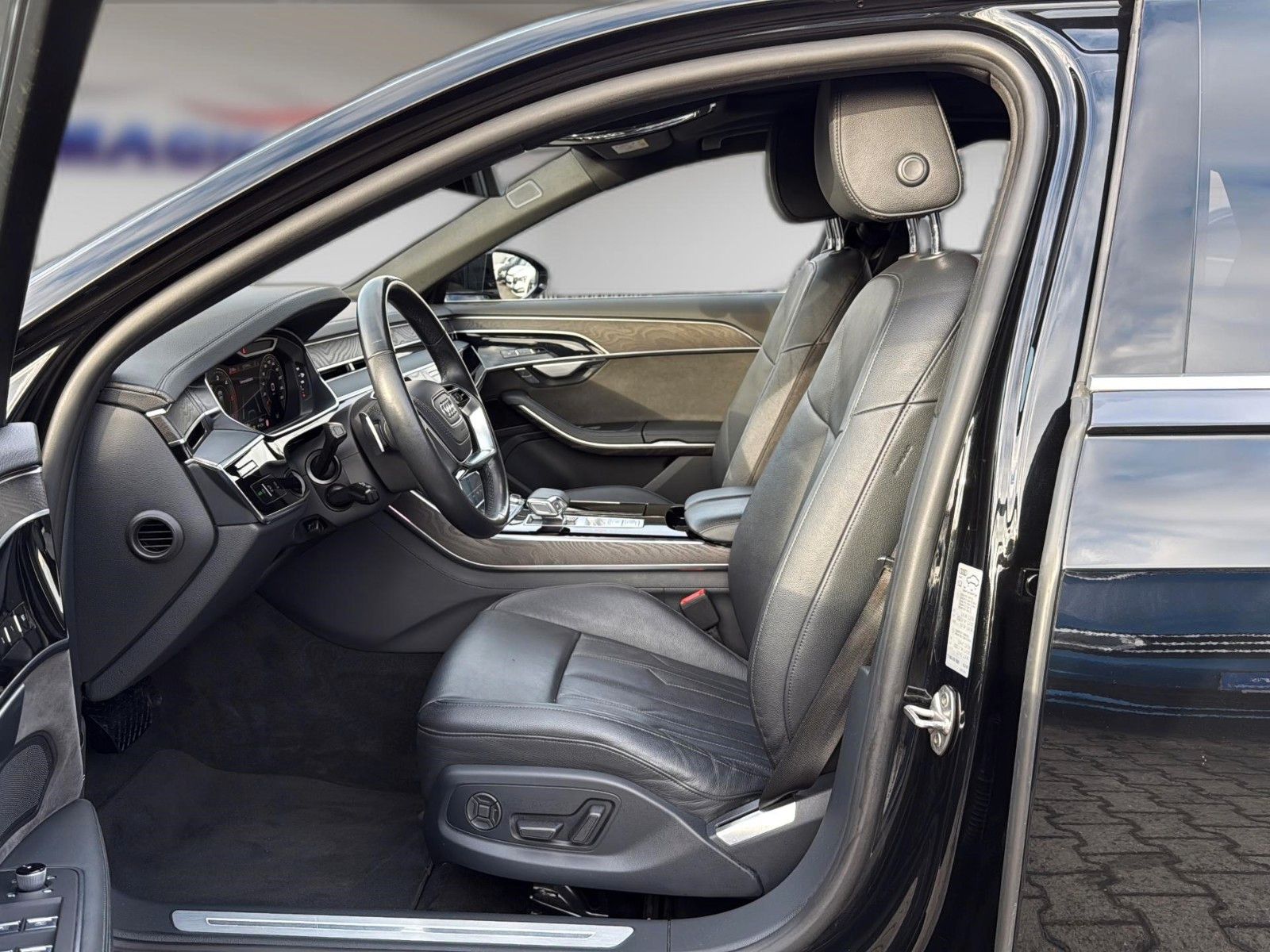Fahrzeugabbildung Audi A8 50 TDI quattro*Pano*Luft*Softclose*B&O*360