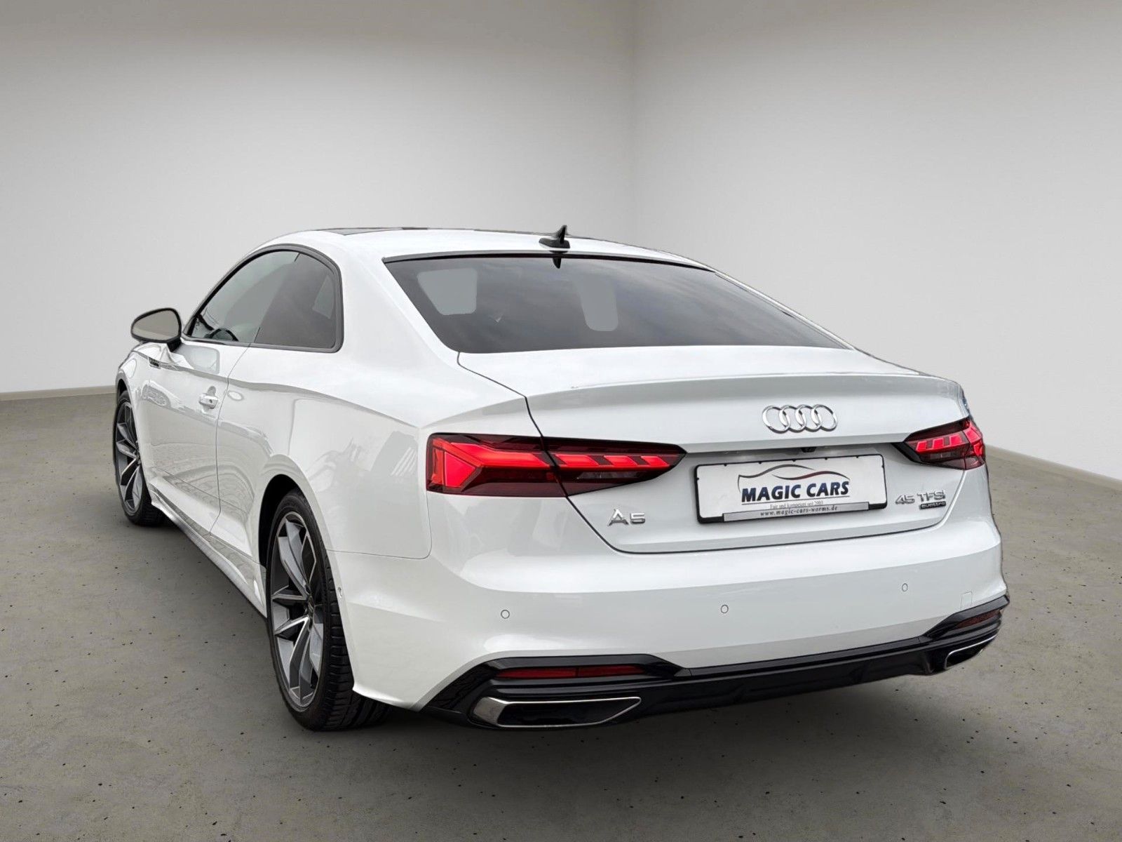 Fahrzeugabbildung Audi A5 Coupe 45TFSI quattro S line *Pano*Matrix*360°