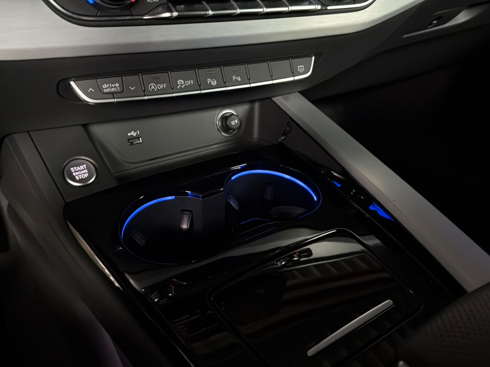 Fahrzeugabbildung Audi A5 Coupe 45TFSI quattro S line *Pano*Matrix*360°