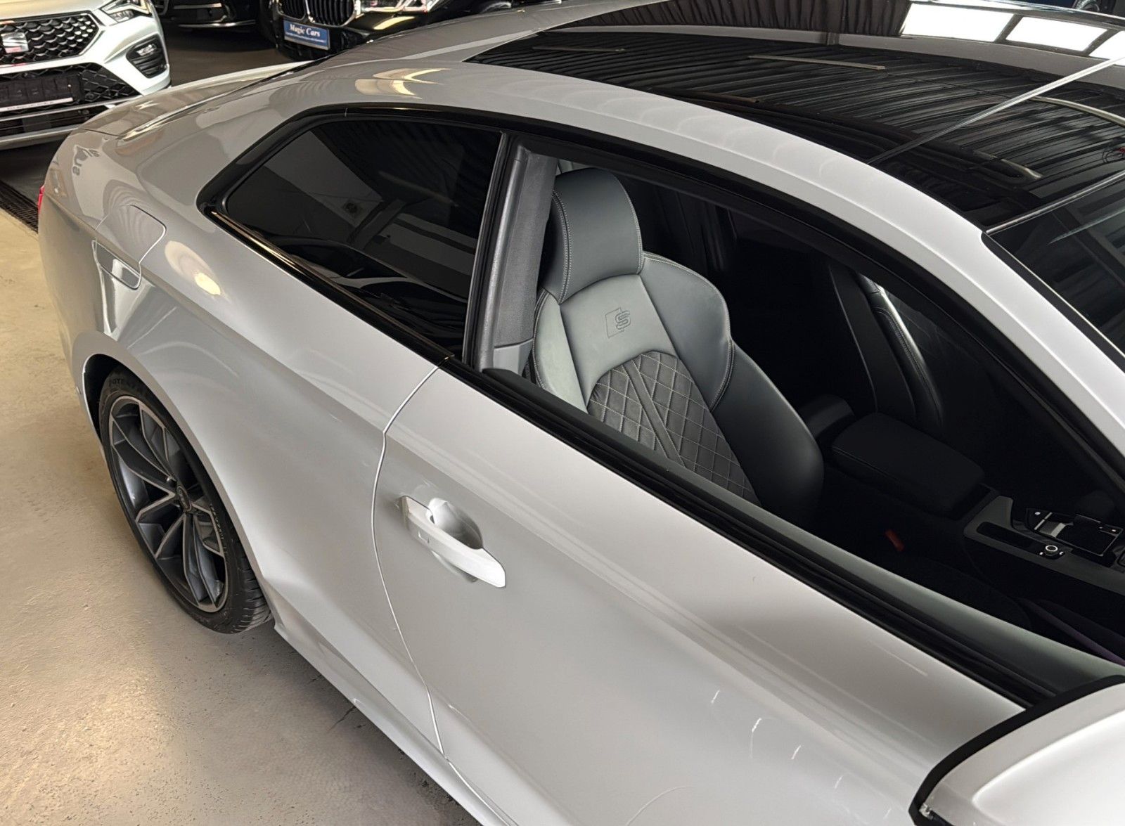 Fahrzeugabbildung Audi A5 Coupe 45TFSI quattro S line *Pano*Matrix*360°