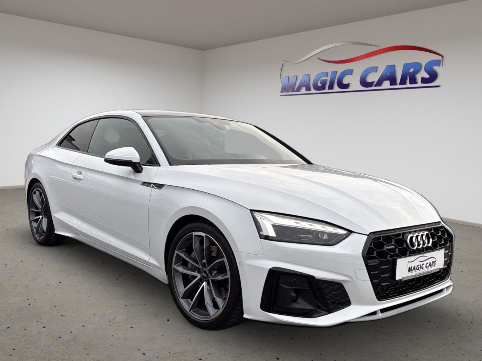 Fahrzeugabbildung Audi A5 Coupe 45TFSI quattro S line *Pano*Matrix*360°