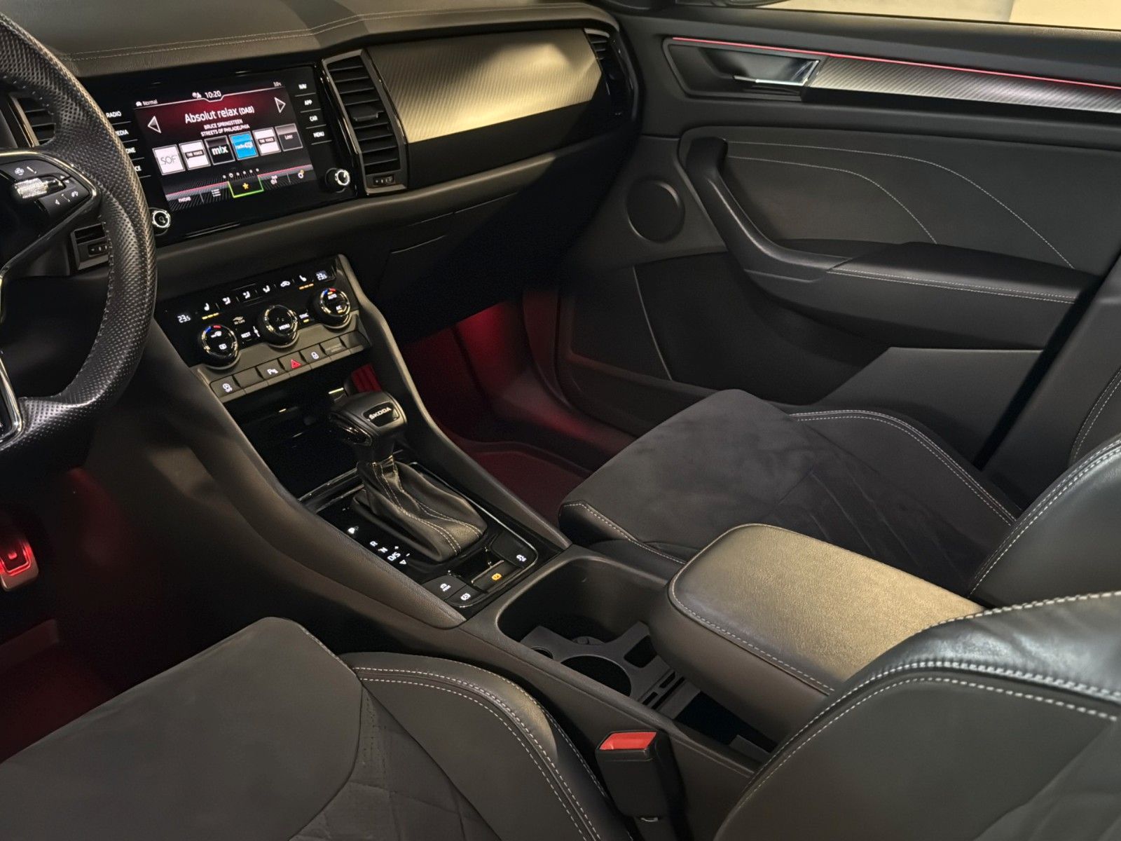 Fahrzeugabbildung SKODA Kodiaq 2.0 TDI Sportline *Matrix*Virtual*Kamera*