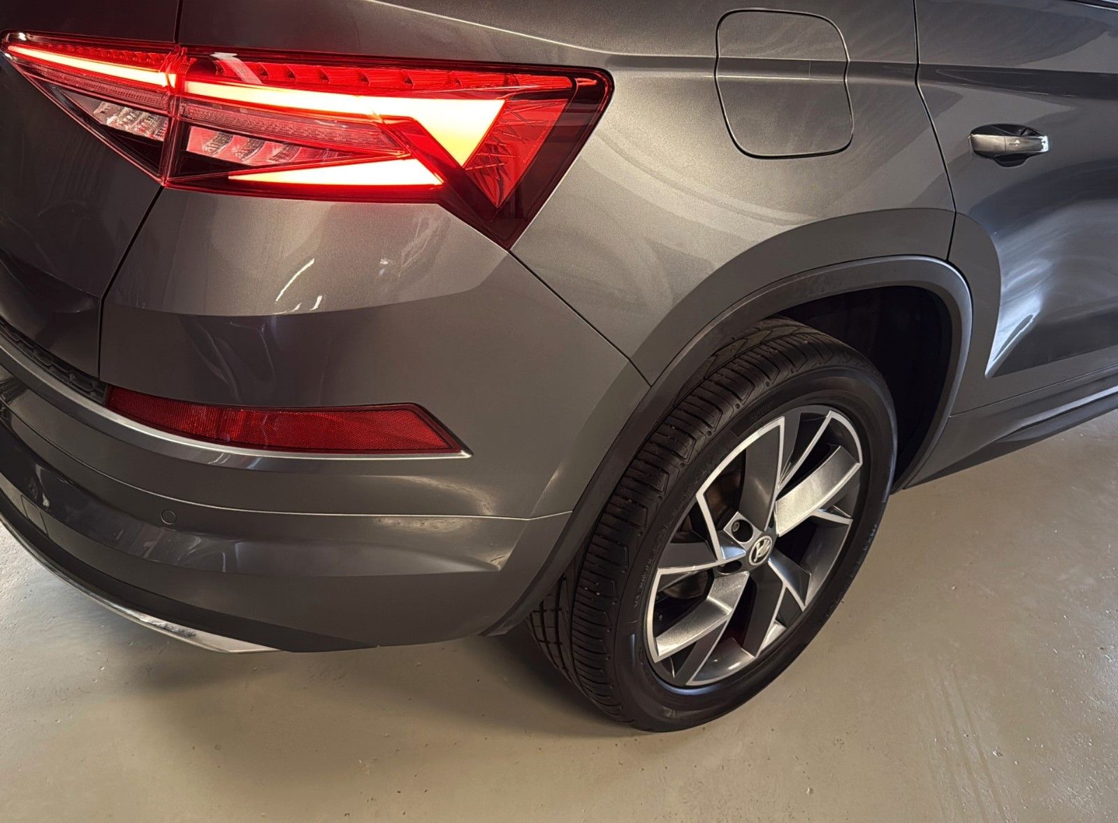 Fahrzeugabbildung SKODA Kodiaq 2.0 TDI Sportline *Matrix*Virtual*Kamera*