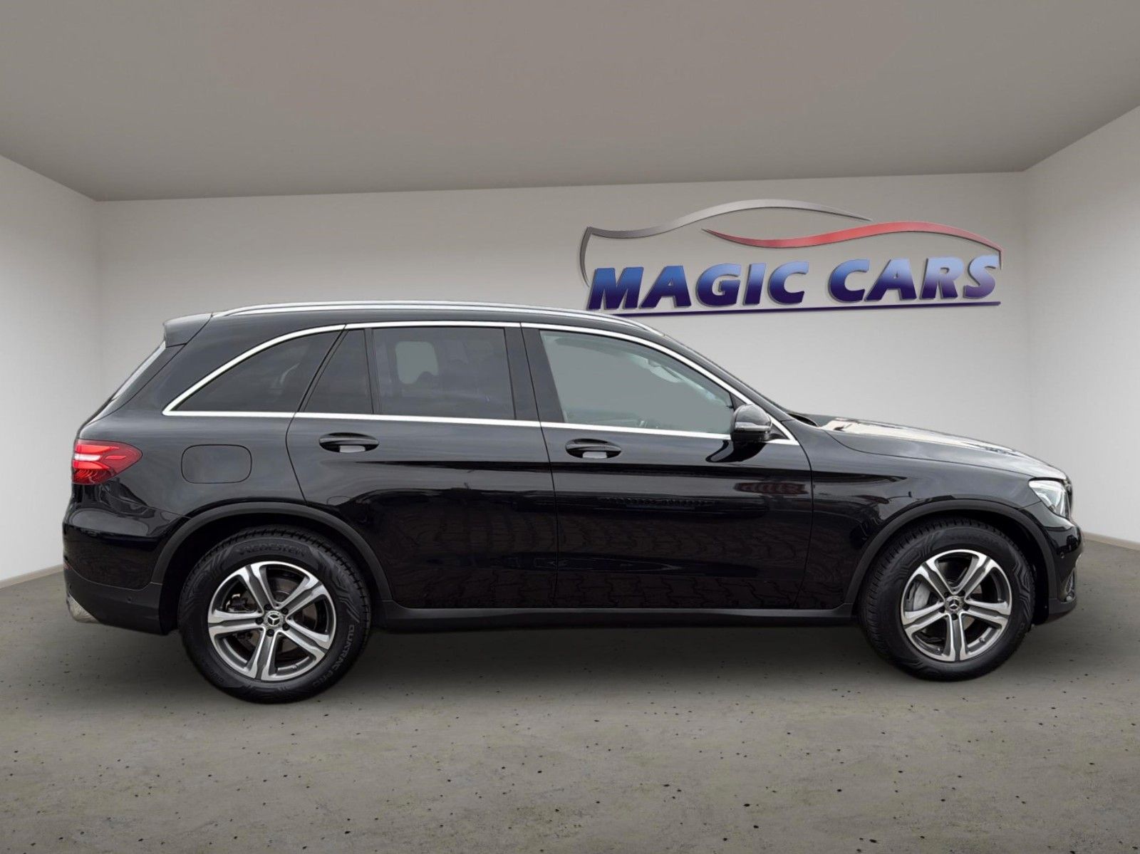 Fahrzeugabbildung Mercedes-Benz GLC 350 d 4Matic AMG Style Int. *Pano*Stand*AHK*