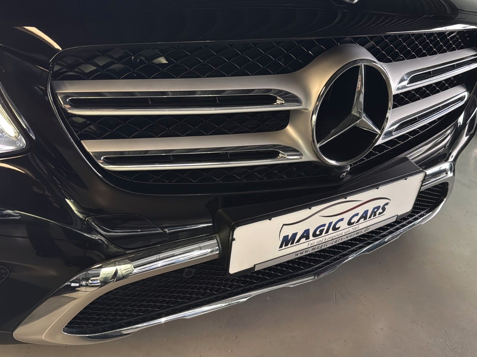 Fahrzeugabbildung Mercedes-Benz GLC 350 d 4Matic AMG Style Int. *Pano*Stand*AHK*