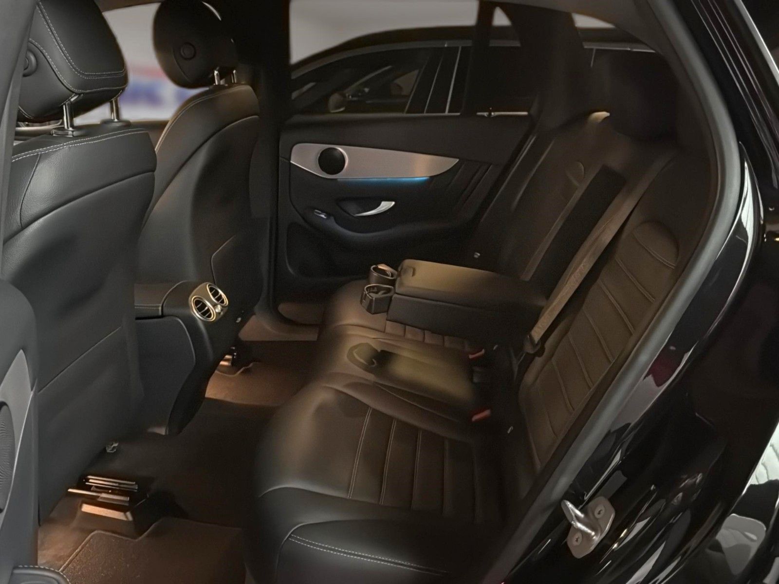 Fahrzeugabbildung Mercedes-Benz GLC 350 d 4Matic AMG Style Int. *Pano*Stand*AHK*