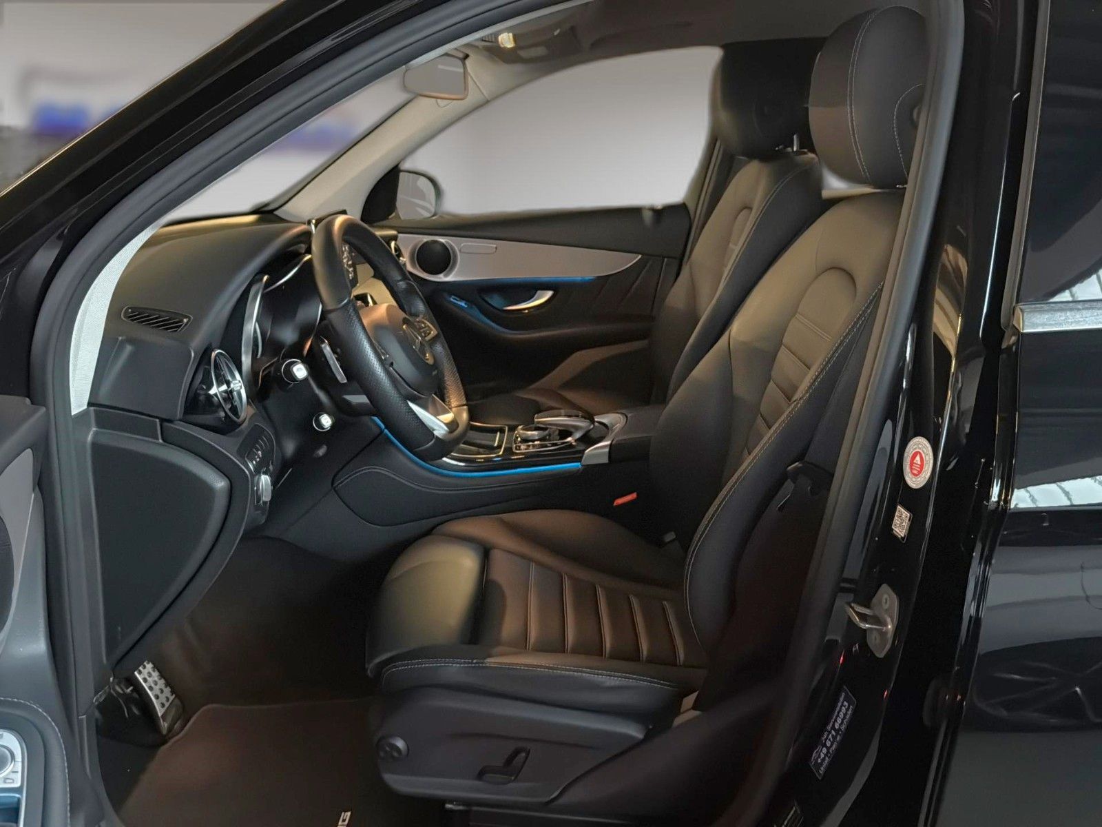 Fahrzeugabbildung Mercedes-Benz GLC 350 d 4Matic AMG Style Int. *Pano*Stand*AHK*