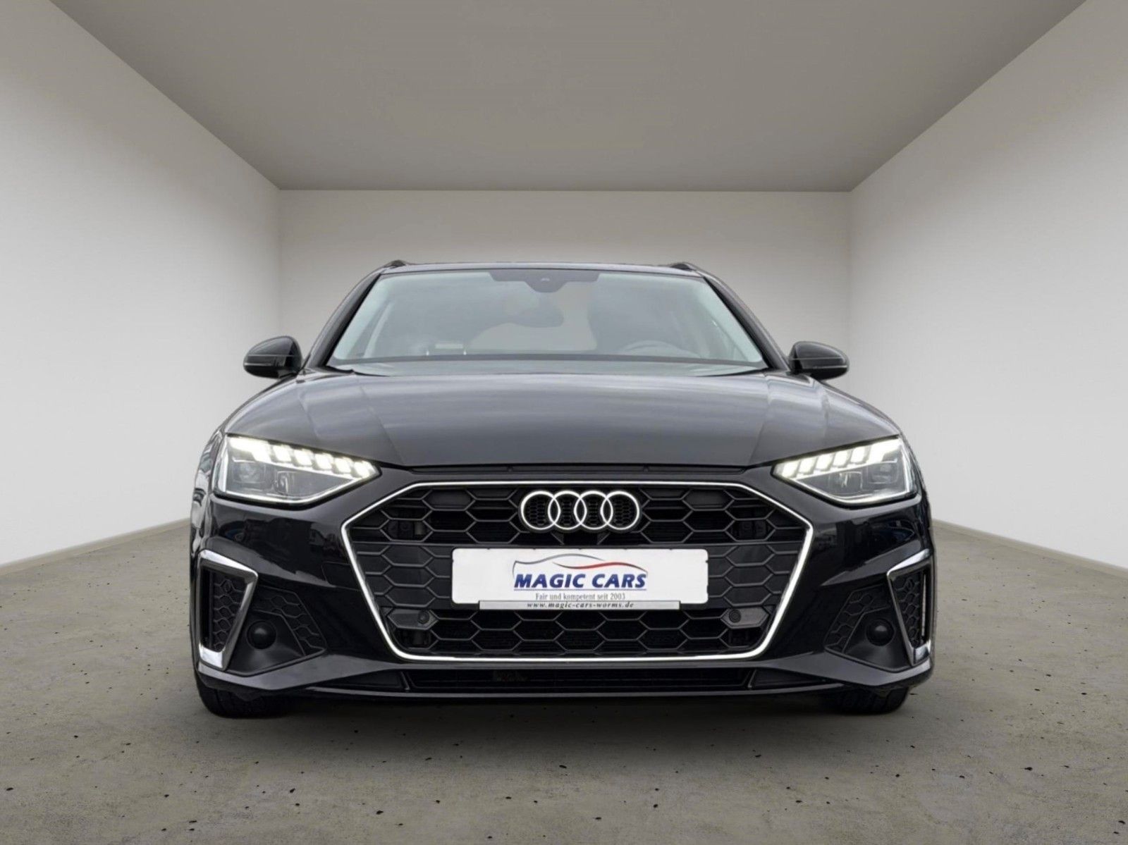 Fahrzeugabbildung Audi A4 Avant 40 TDI S line *Pano*LED*AHK*18Zoll*