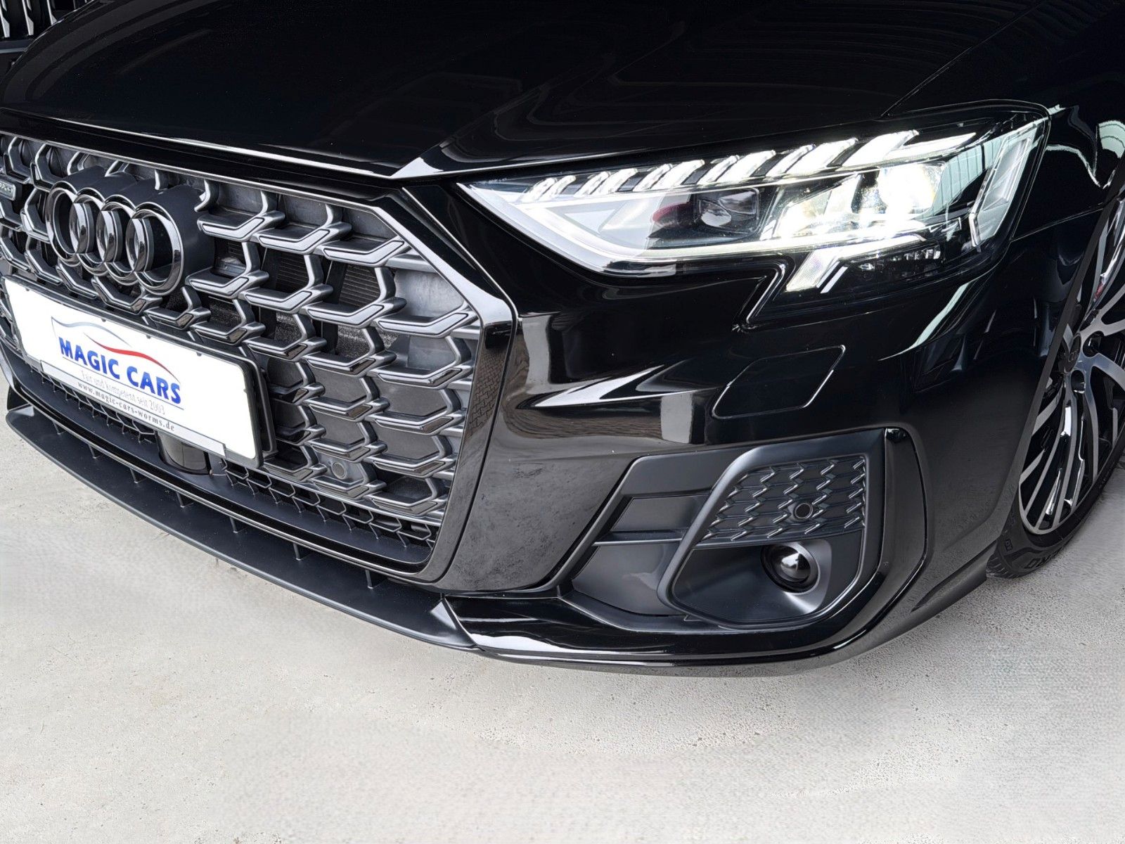 Fahrzeugabbildung Audi A8 50 TDI quattro S-LINE *HD-Matrix*Luft*B&O*