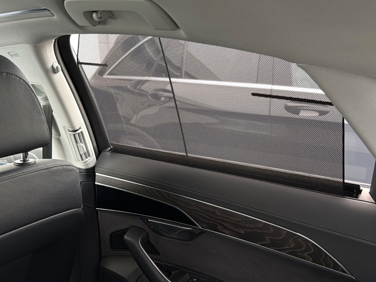 Fahrzeugabbildung Audi A8 50 TDI quattro S-LINE *HD-Matrix*Luft*B&O*