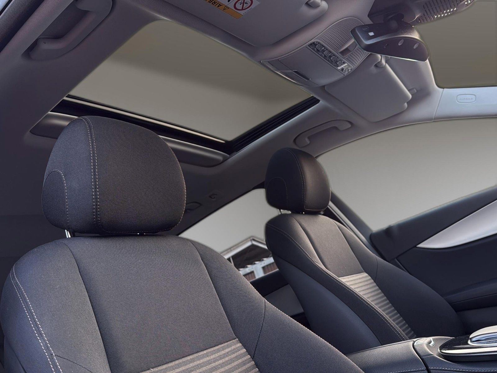 Fahrzeugabbildung Mercedes-Benz E 220 d T 9G-TRONIC *LED*SCHIEBEDACH*WIDE*